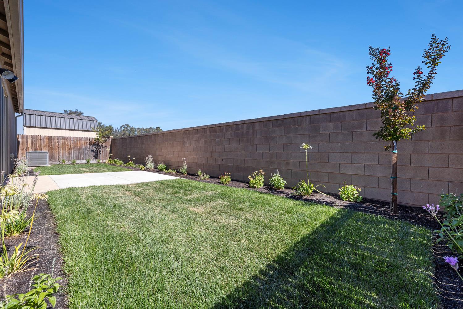 7153 E Harvard Ave, Fresno, CA 93737