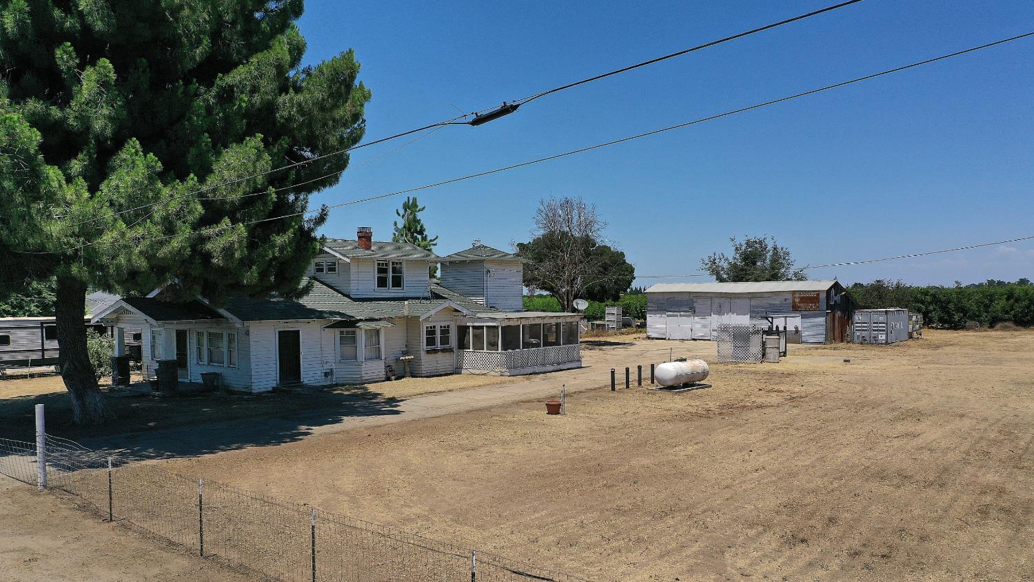 7132 Avenue 404, Dinuba, CA 93618