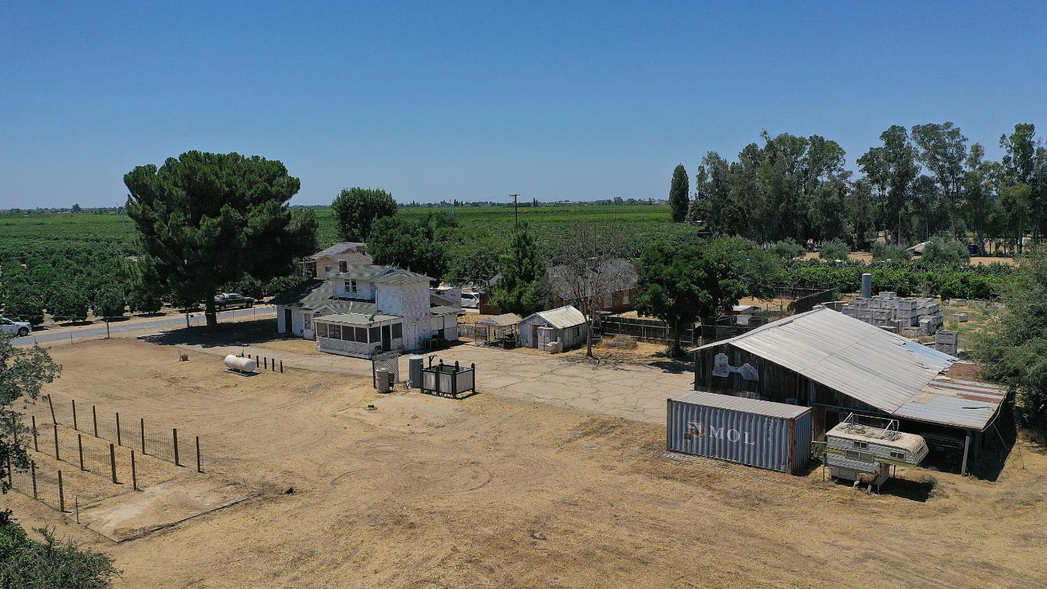 7132 Avenue 404, Dinuba, CA 93618