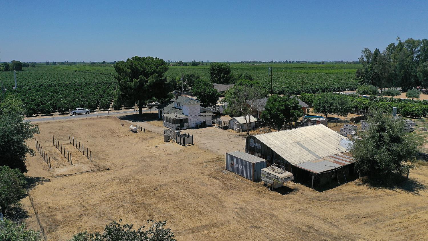7132 Avenue 404, Dinuba, CA 93618