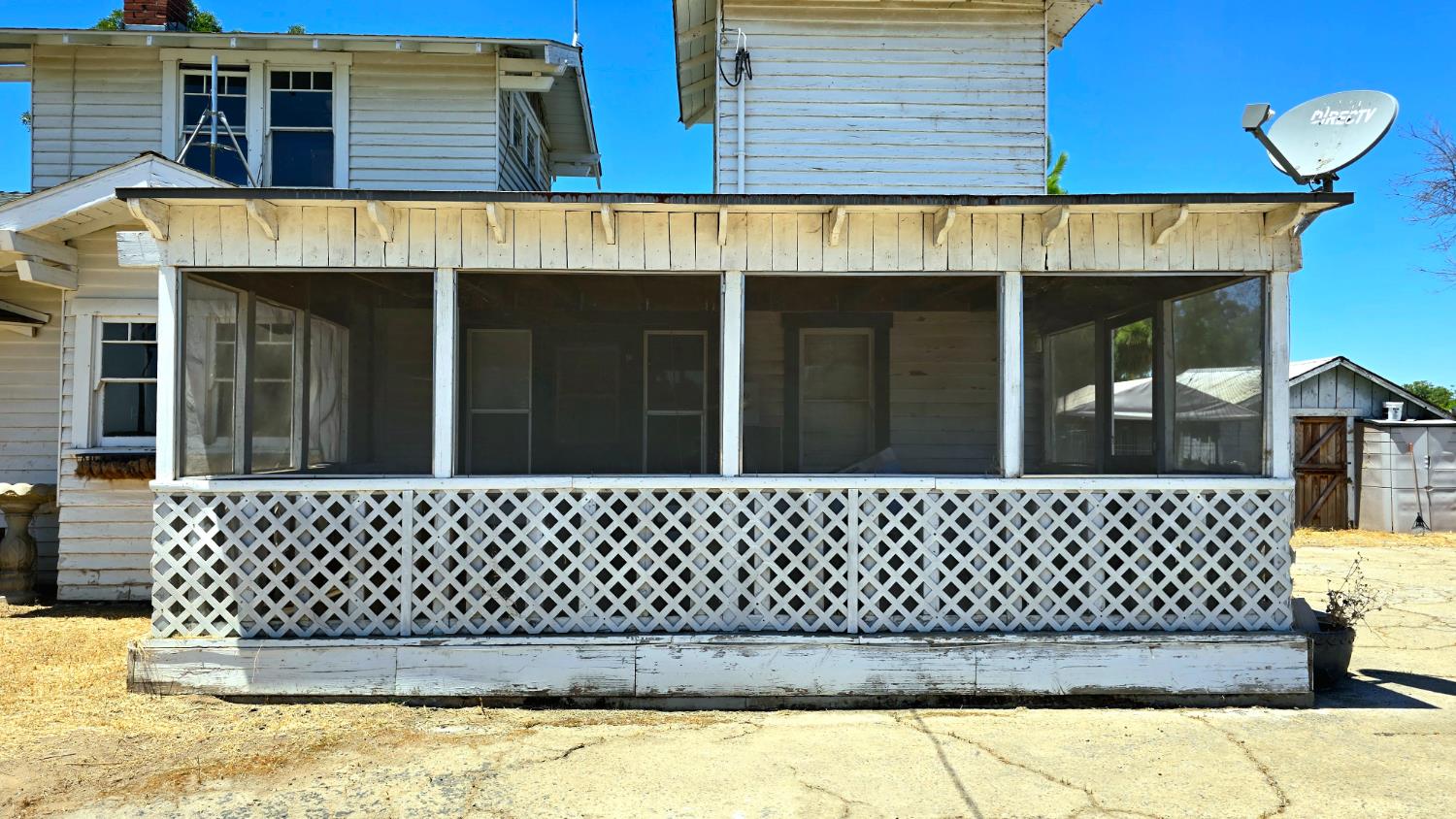 7132 Avenue 404, Dinuba, CA 93618