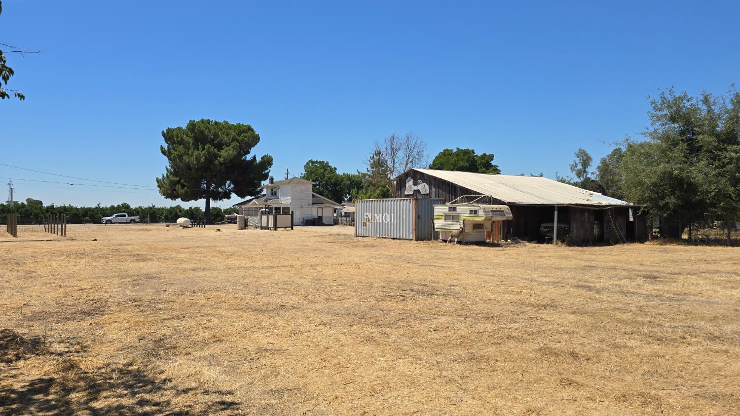 7132 Avenue 404, Dinuba, CA 93618