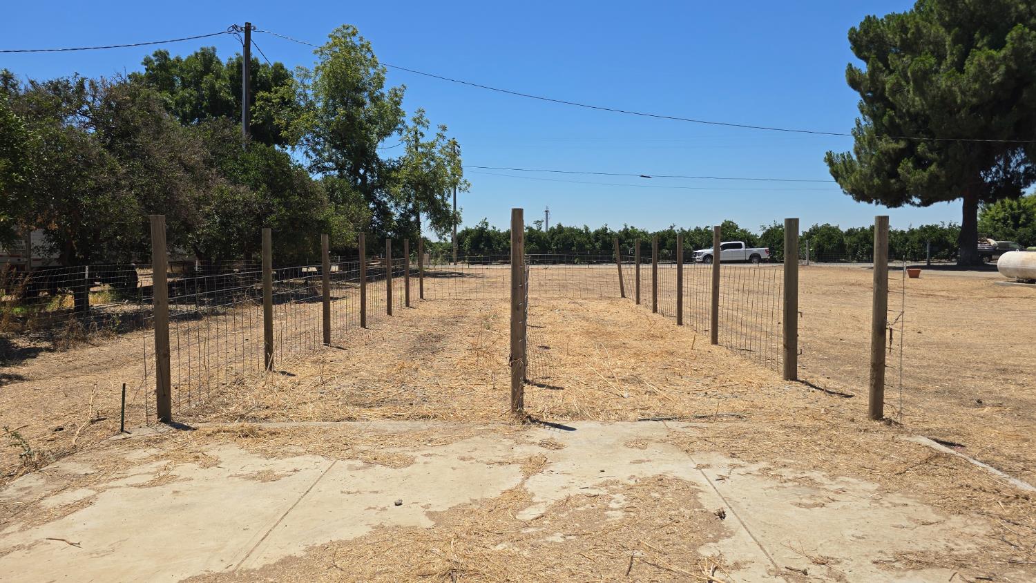 7132 Avenue 404, Dinuba, CA 93618