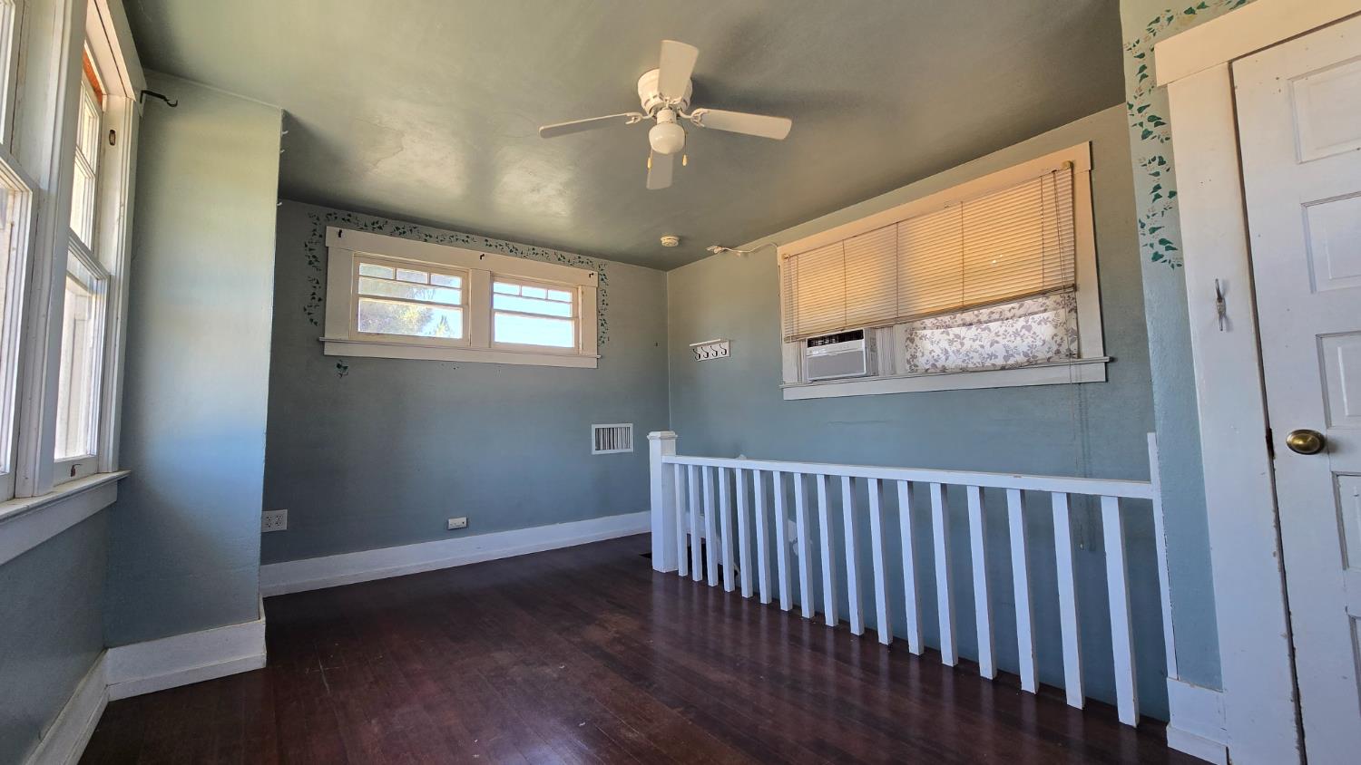 7132 Avenue 404, Dinuba, CA 93618