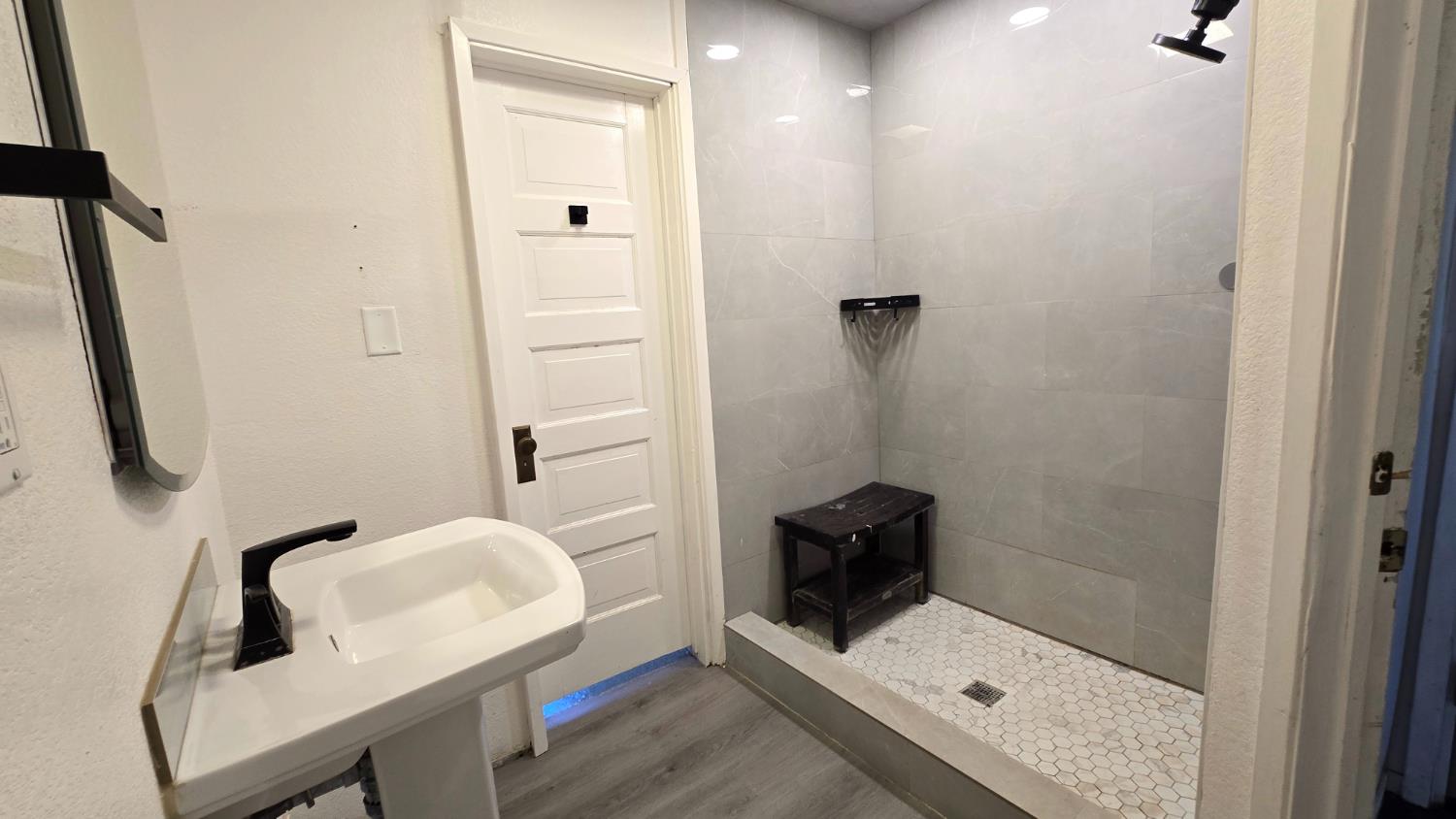 7132 Avenue 404, Dinuba, CA 93618
