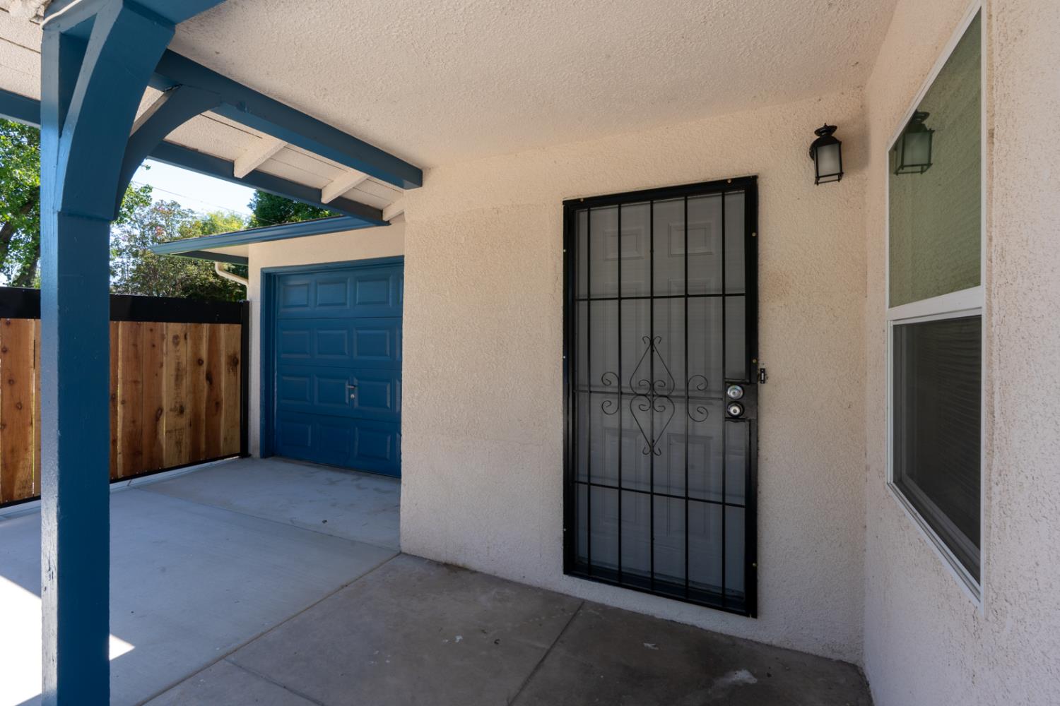 1013 E Garland, Fresno, CA 93704