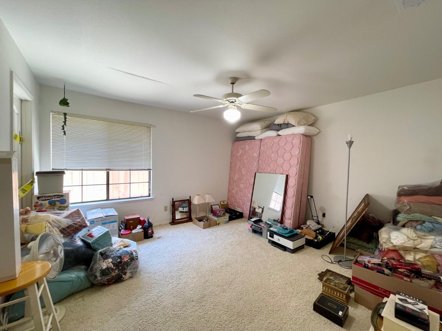 838 E Catalina Cir, Fresno, CA 93730