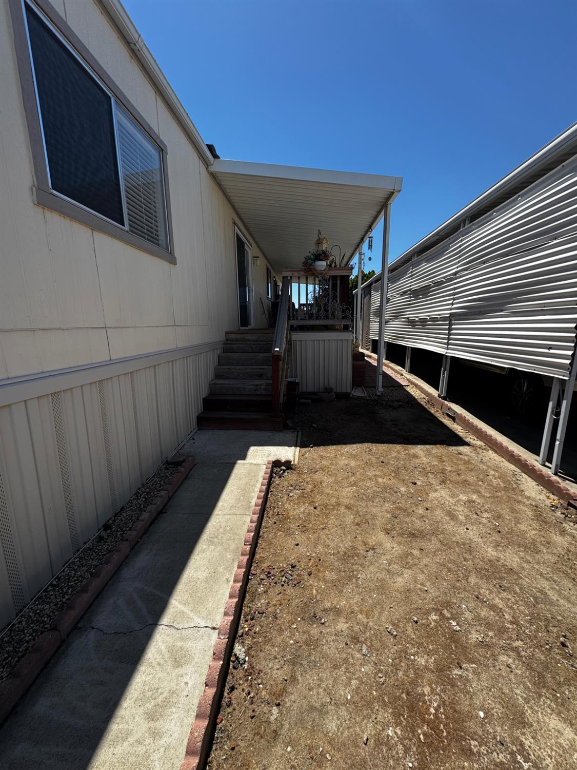 852 E Grangeville Blvd #57, Hanford, CA 93230