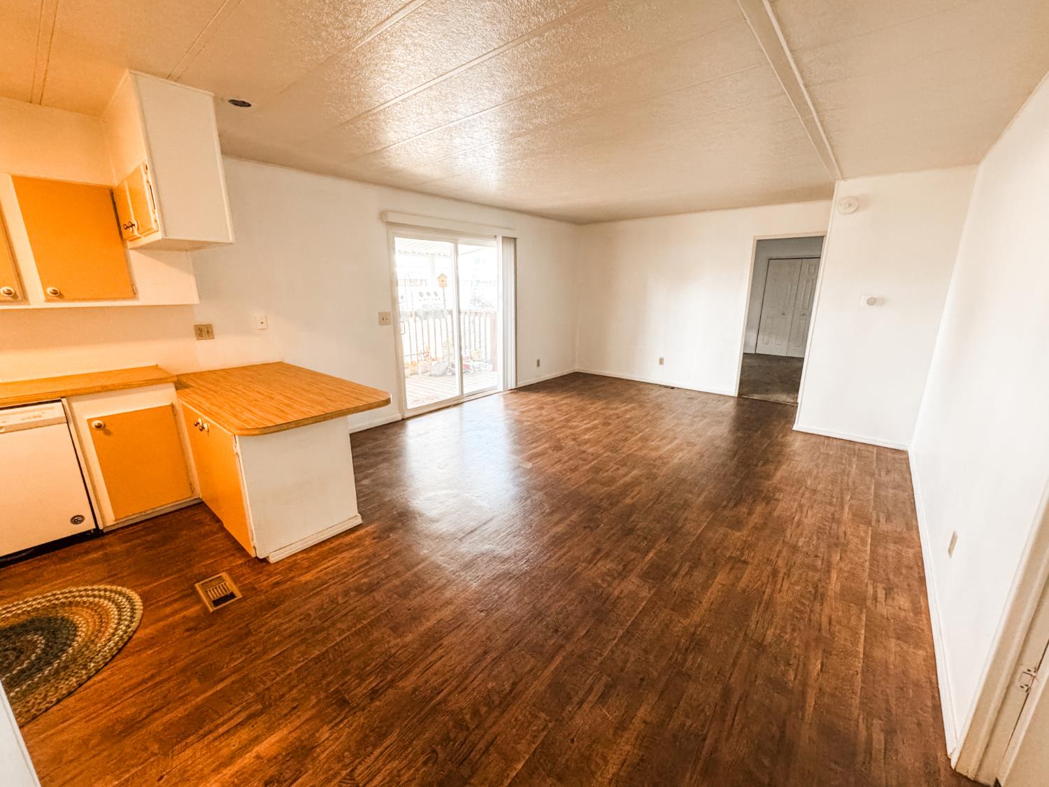 852 E Grangeville Blvd #57, Hanford, CA 93230