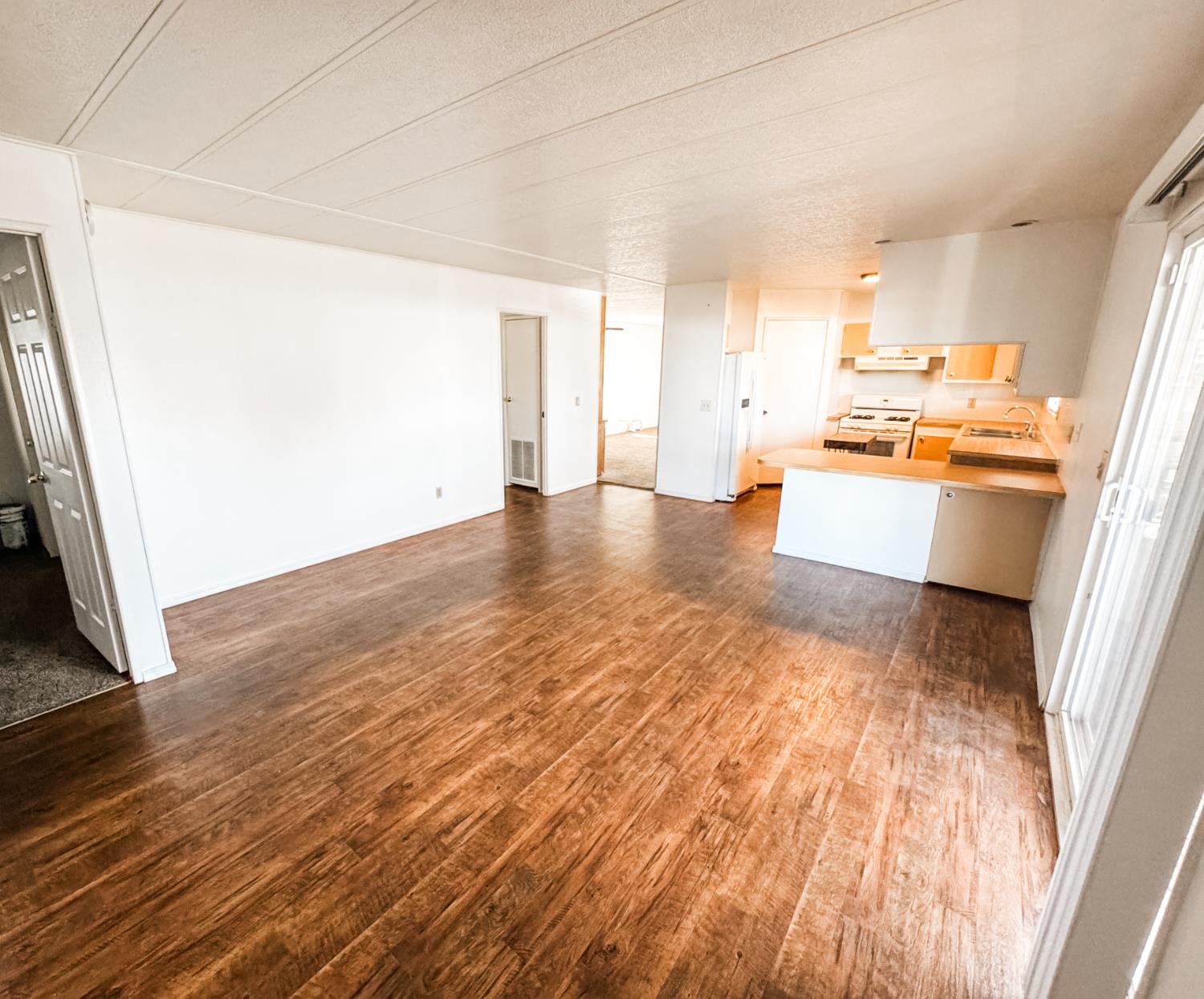 852 E Grangeville Blvd #57, Hanford, CA 93230