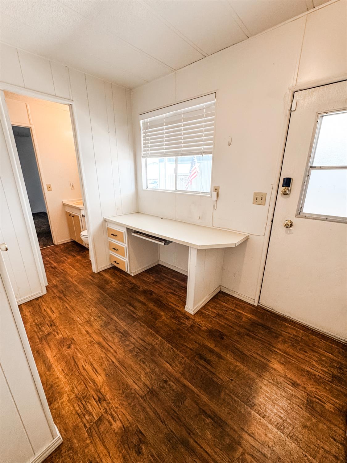 852 E Grangeville Blvd #57, Hanford, CA 93230