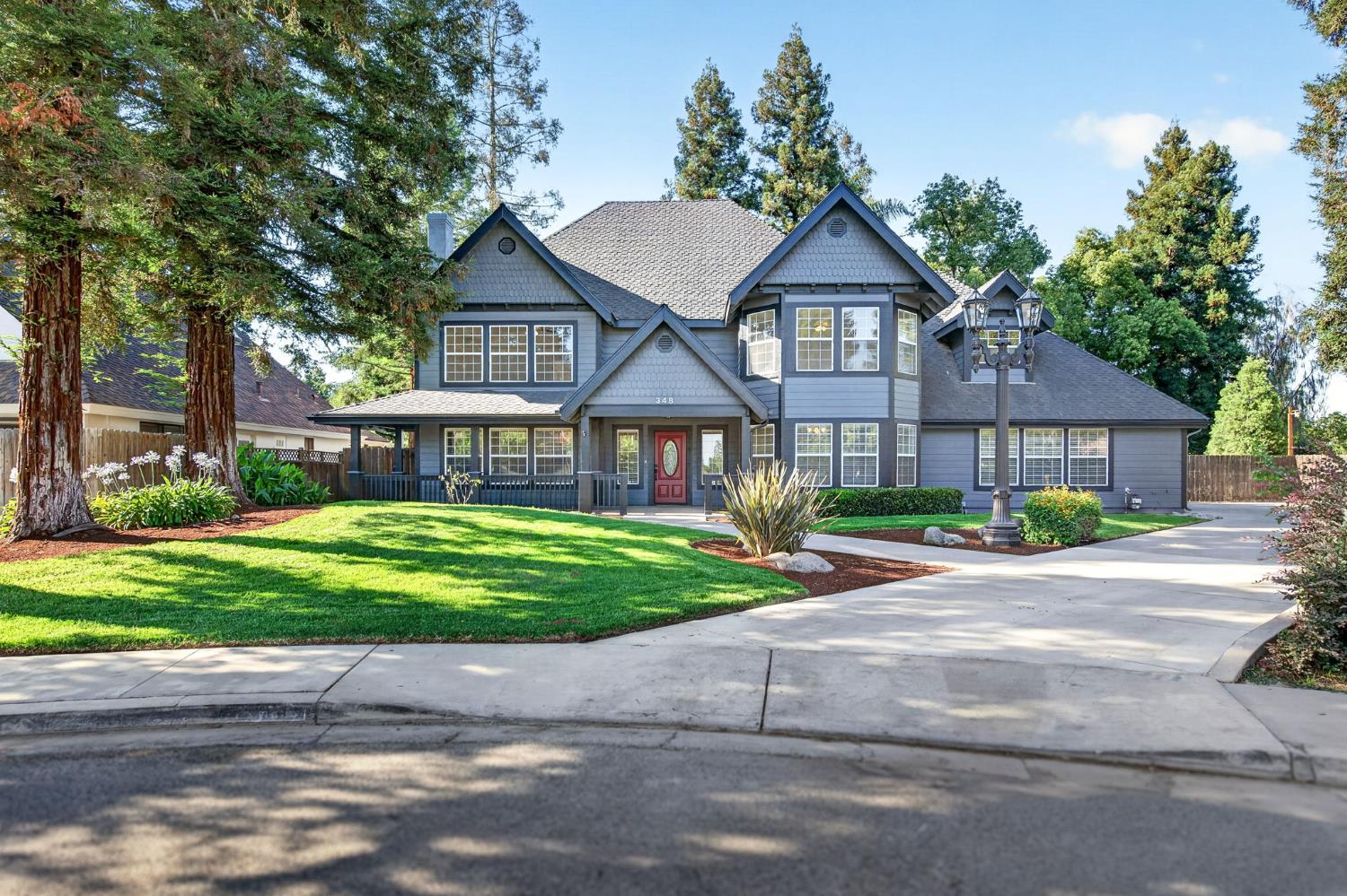 348 E Sunnyside Ave, Visalia, CA 93277