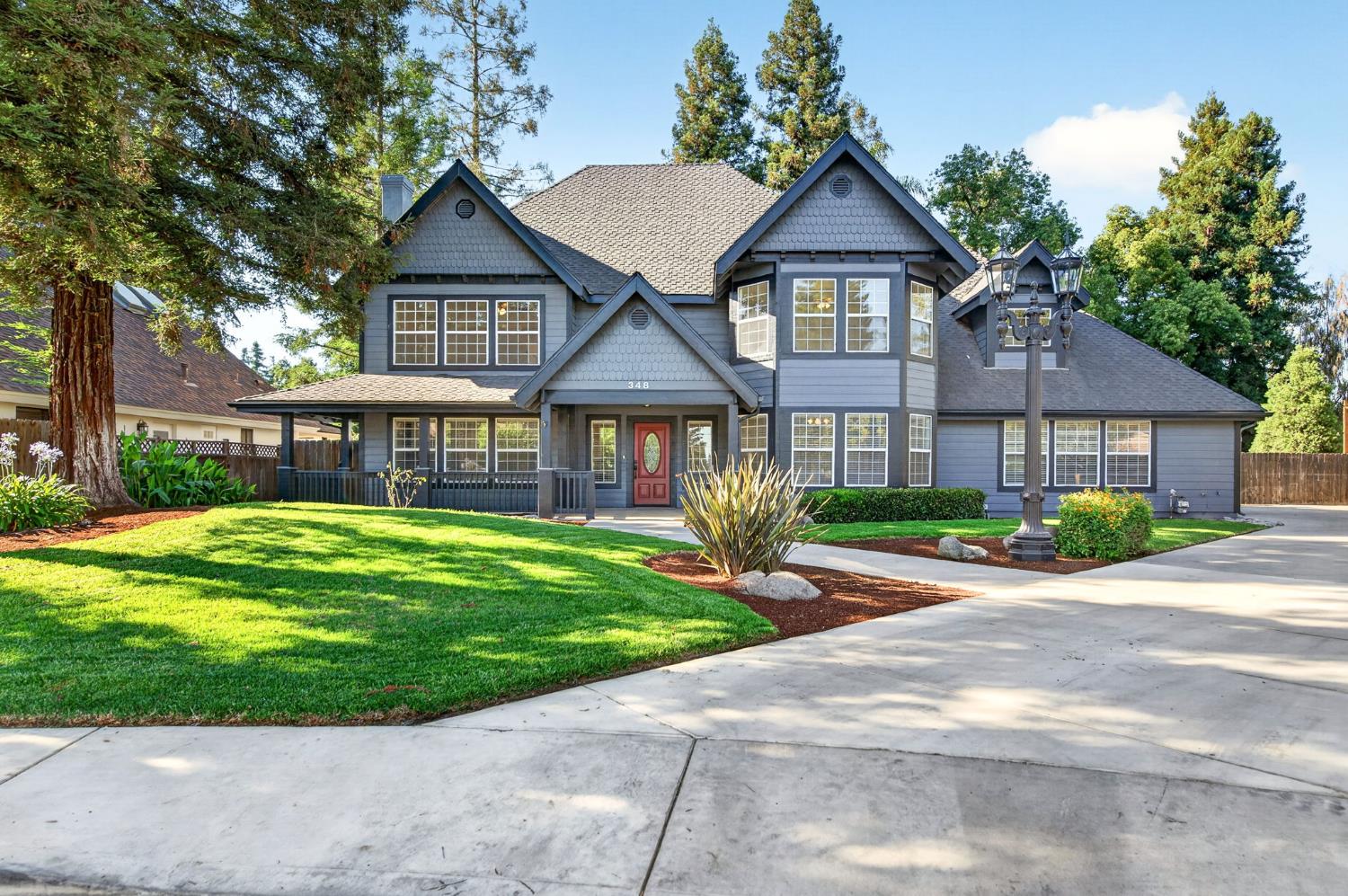 348 E Sunnyside Ave, Visalia, CA 93277