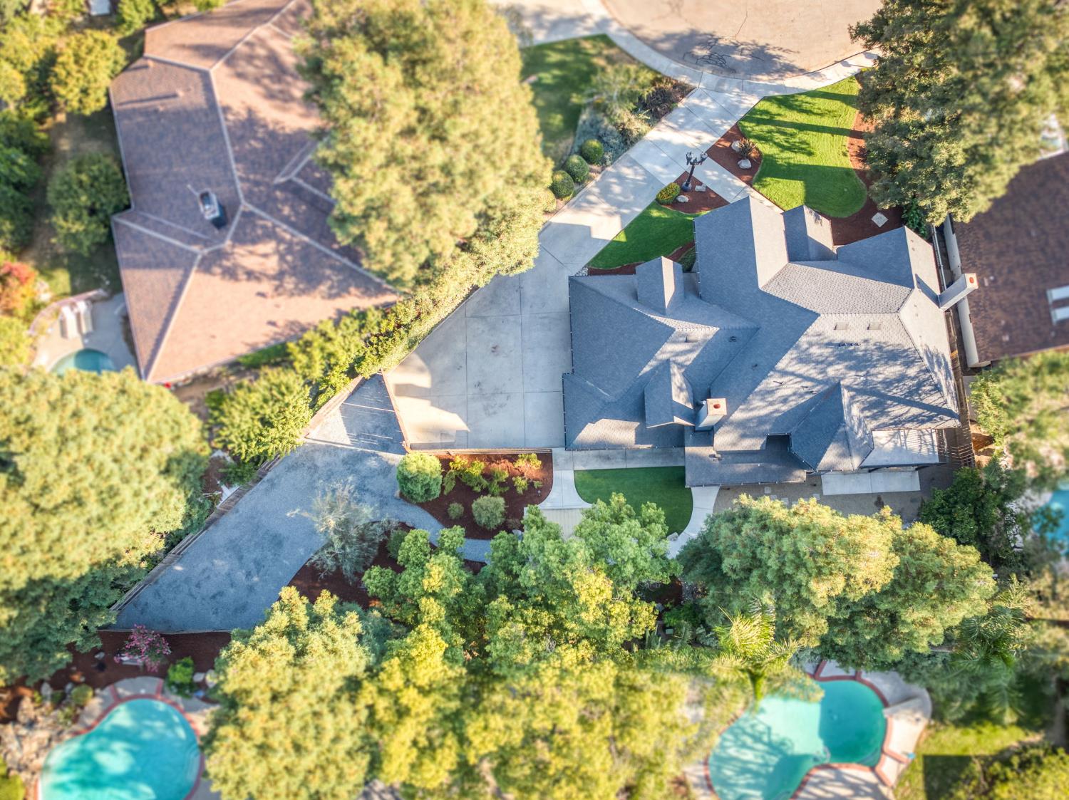 348 E Sunnyside Ave, Visalia, CA 93277