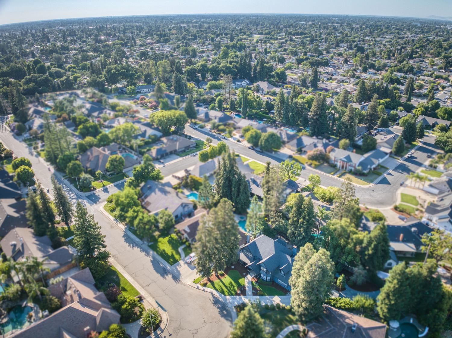 348 E Sunnyside Ave, Visalia, CA 93277