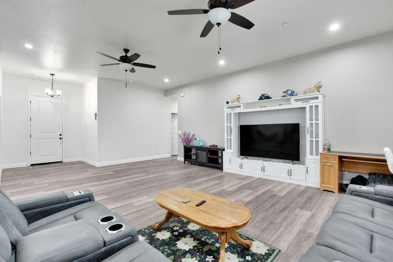 19972 Olympia Rd, Madera, CA 93638