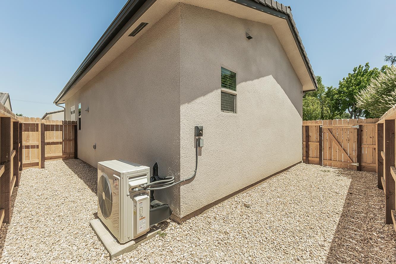 2365 2369 N Arthur Ave, Fresno, CA 93705