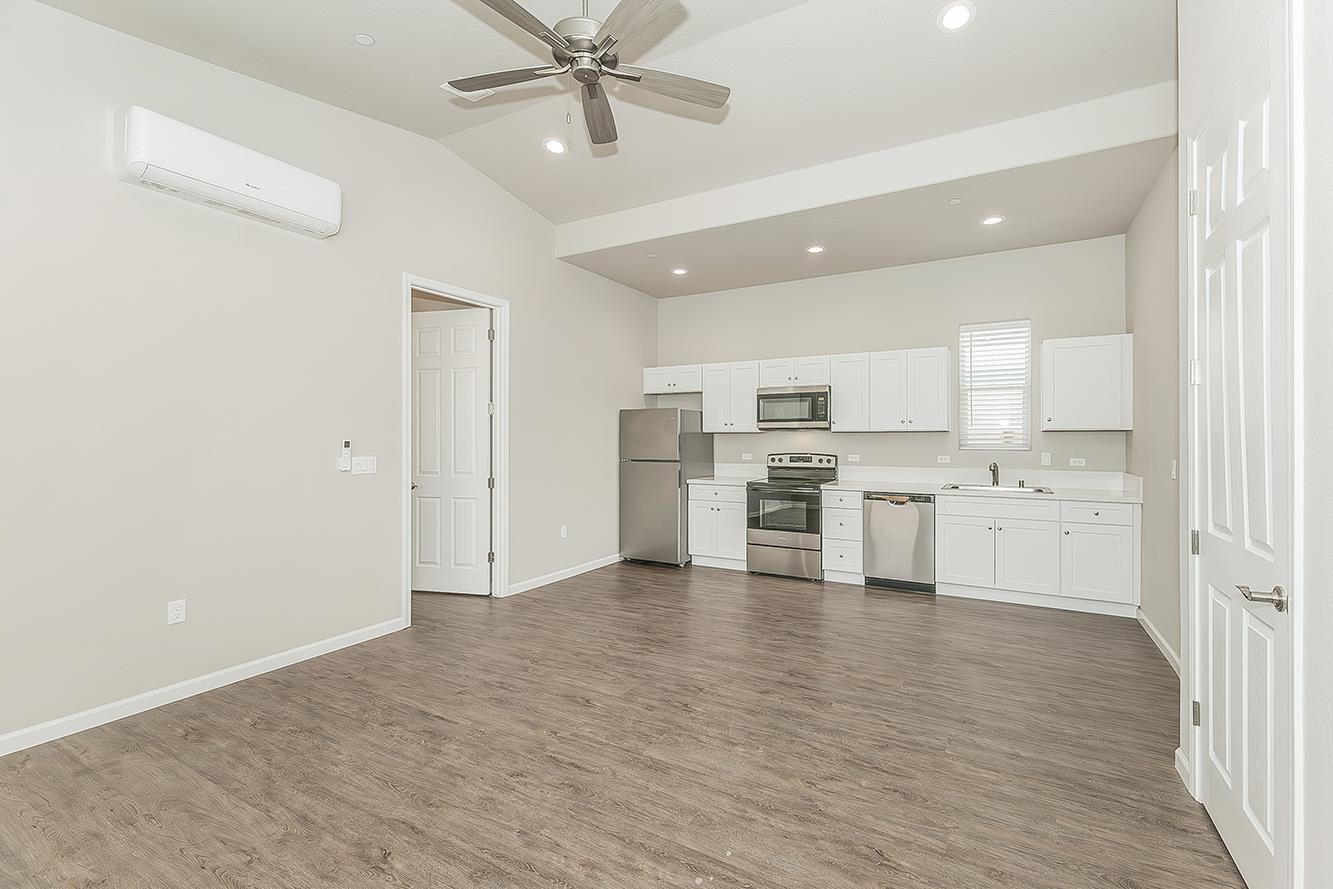 2365 2369 N Arthur Ave, Fresno, CA 93705