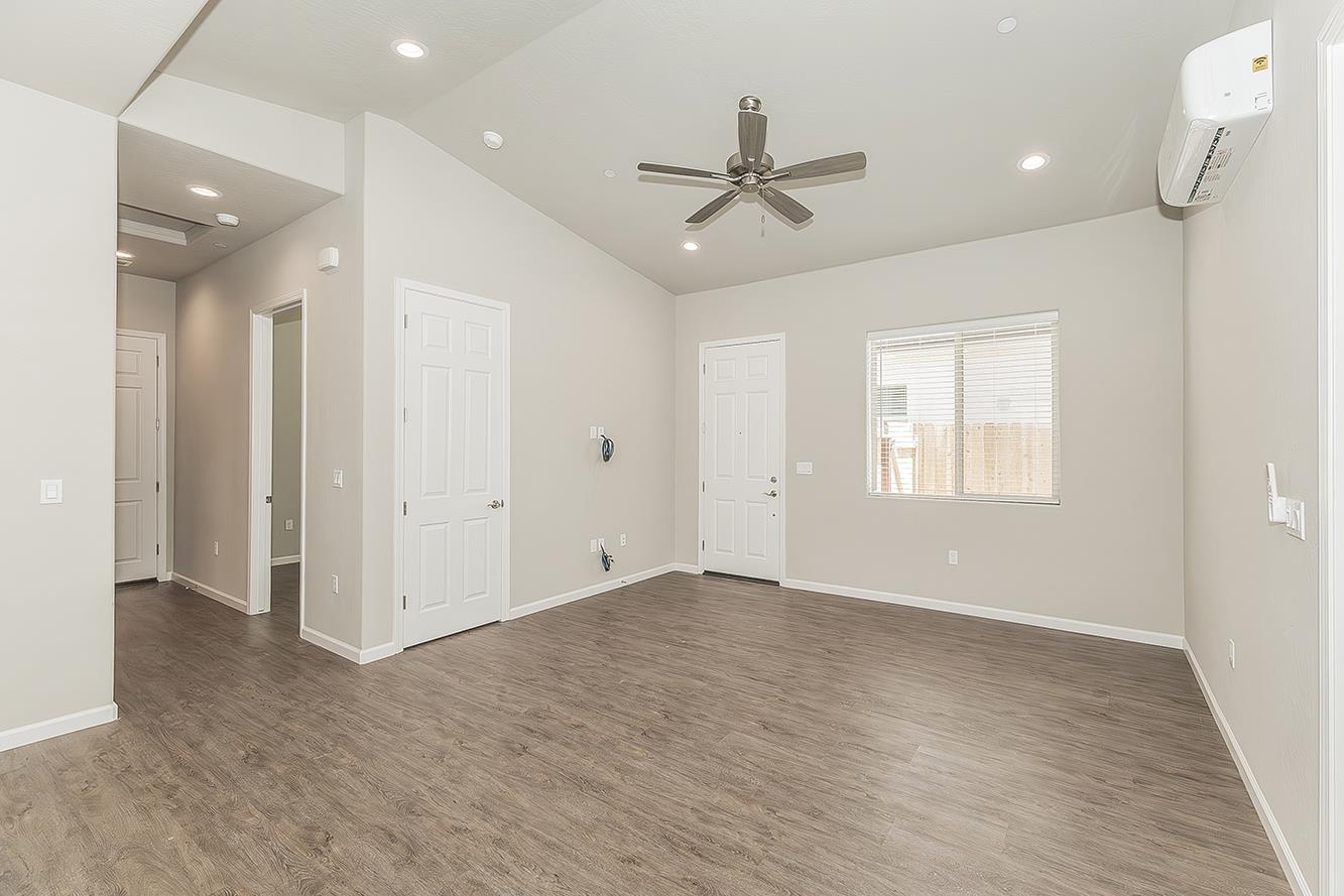 2365 2369 N Arthur Ave, Fresno, CA 93705