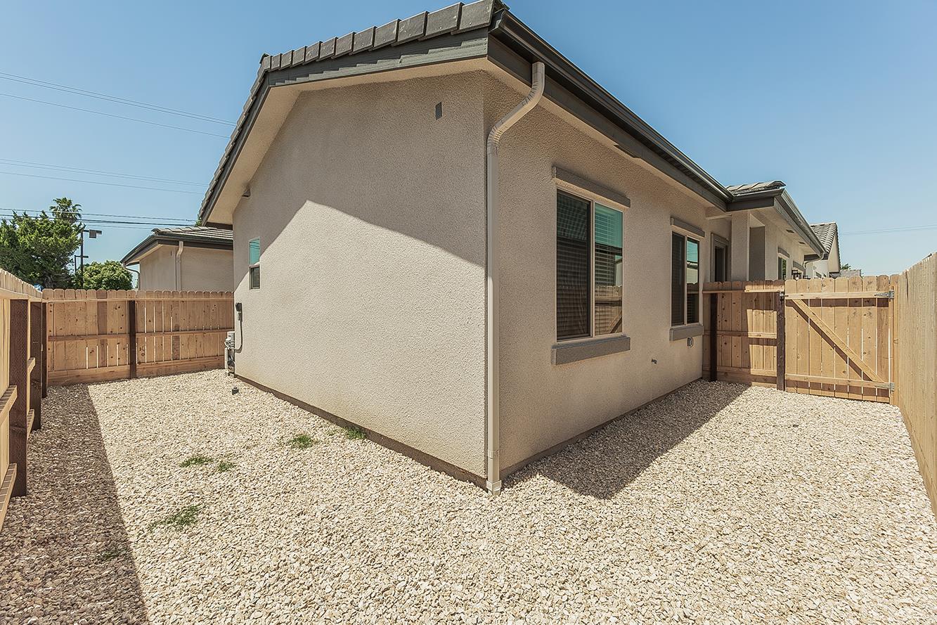 2365 2369 N Arthur Ave, Fresno, CA 93705