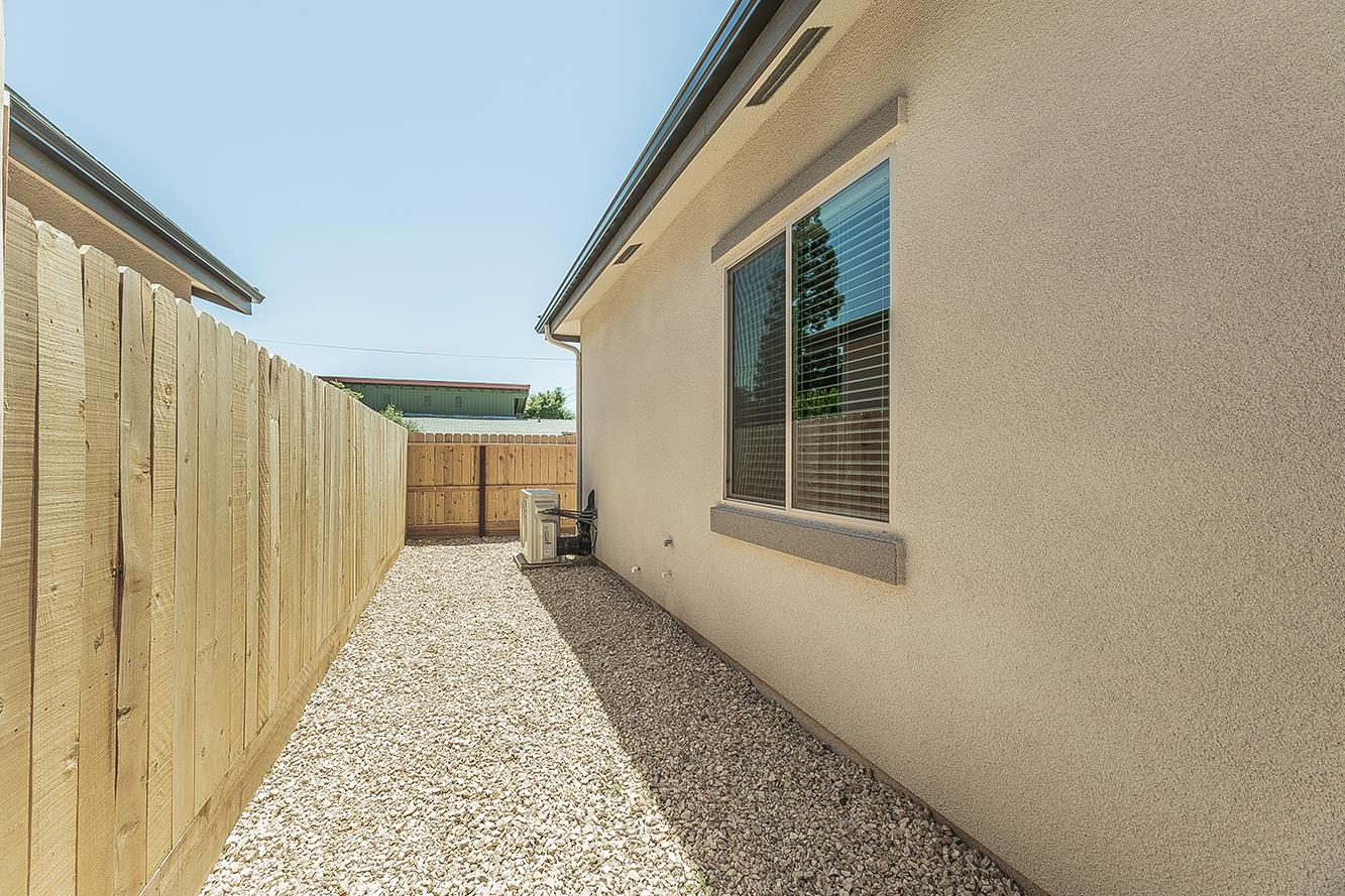 2365 2369 N Arthur Ave, Fresno, CA 93705