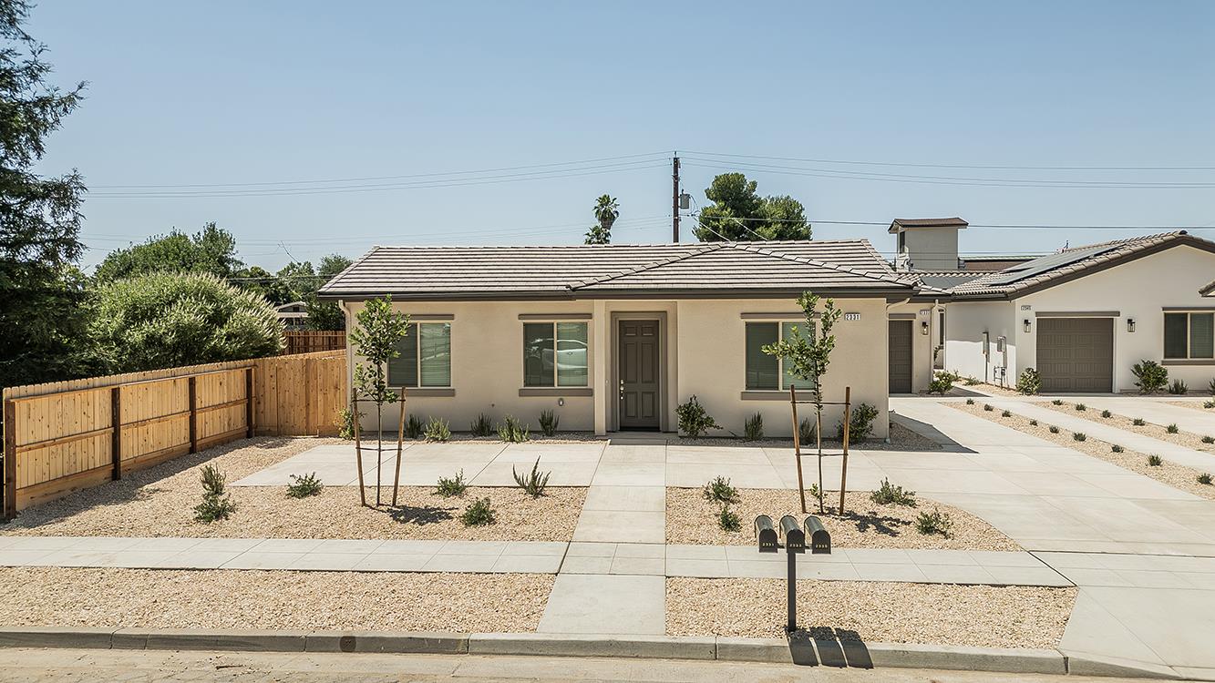 2365 2369 N Arthur Ave, Fresno, CA 93705