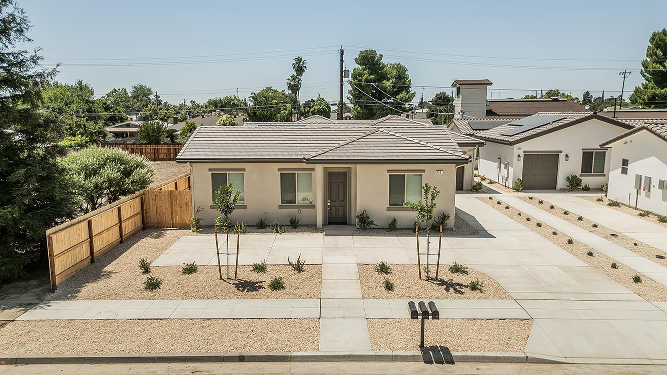 2365 2369 N Arthur Ave, Fresno, CA 93705