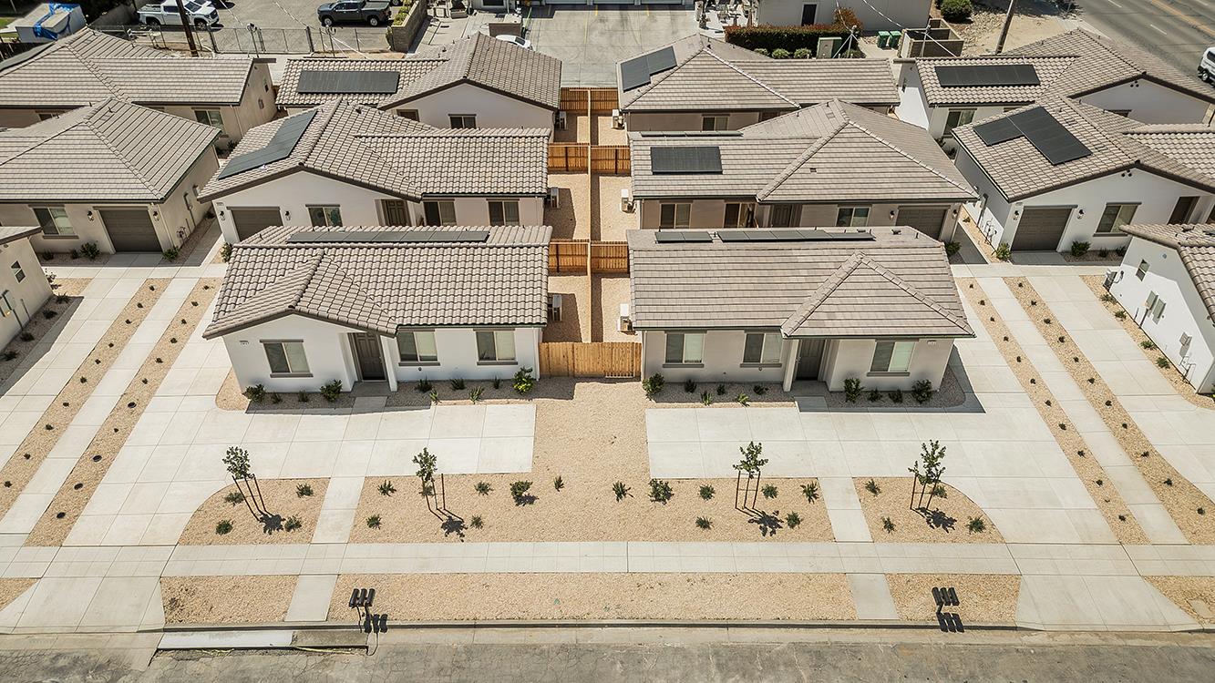 2365 2369 N Arthur Ave, Fresno, CA 93705