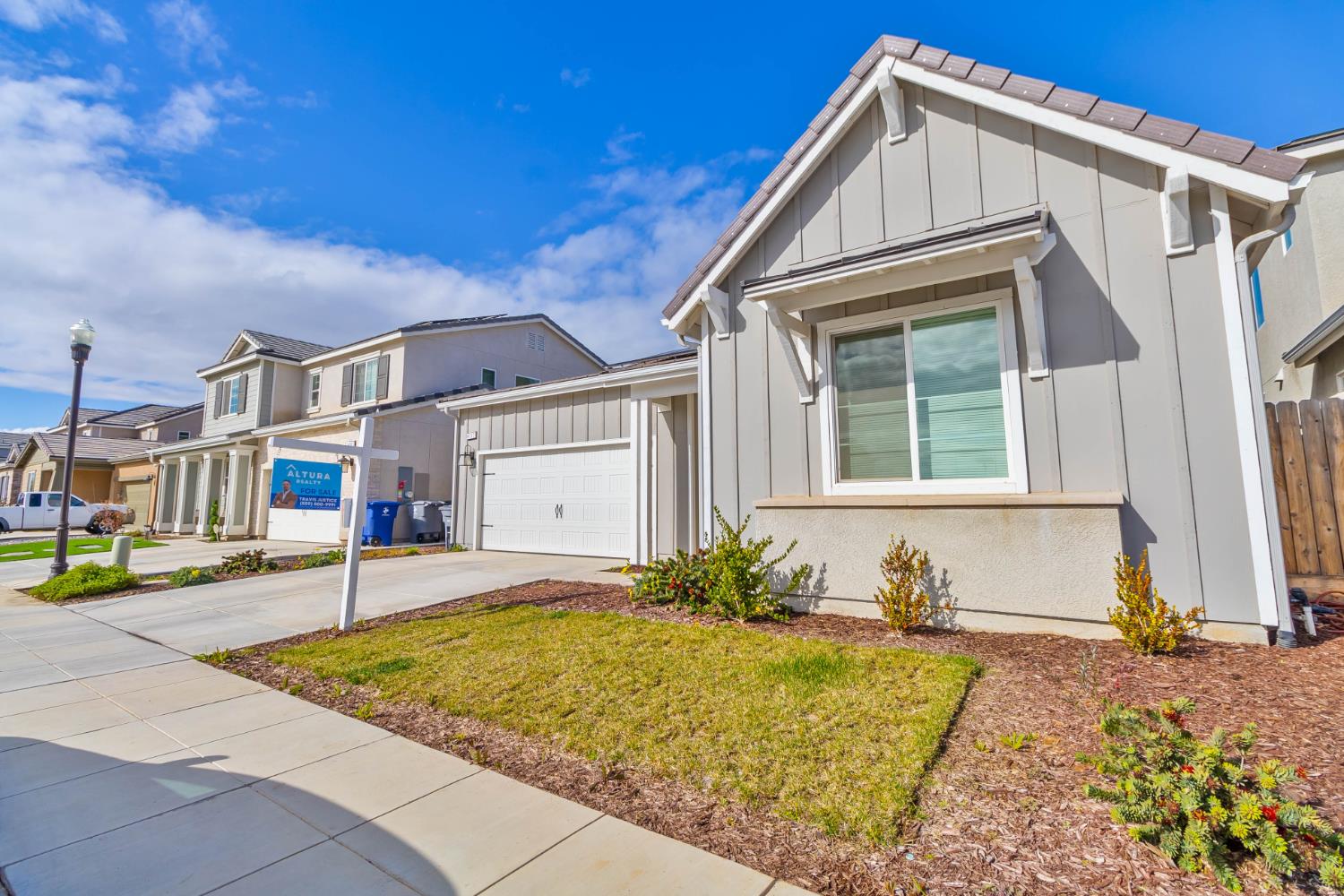 4177 Beverly Ave, Clovis, CA 93619