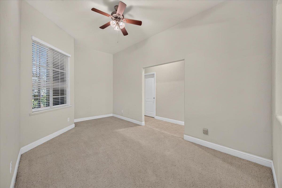 5688 E Christine Ave, Fresno, CA 93727