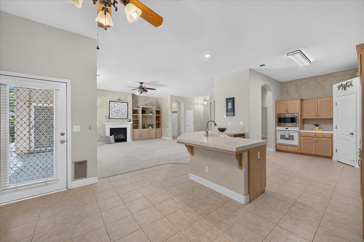 5688 E Christine Ave, Fresno, CA 93727