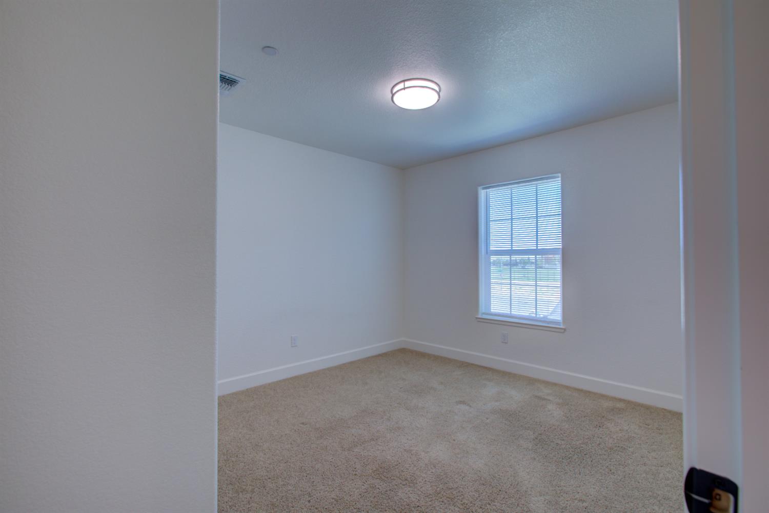 5046 Palisade Ave, Merced, CA 95348