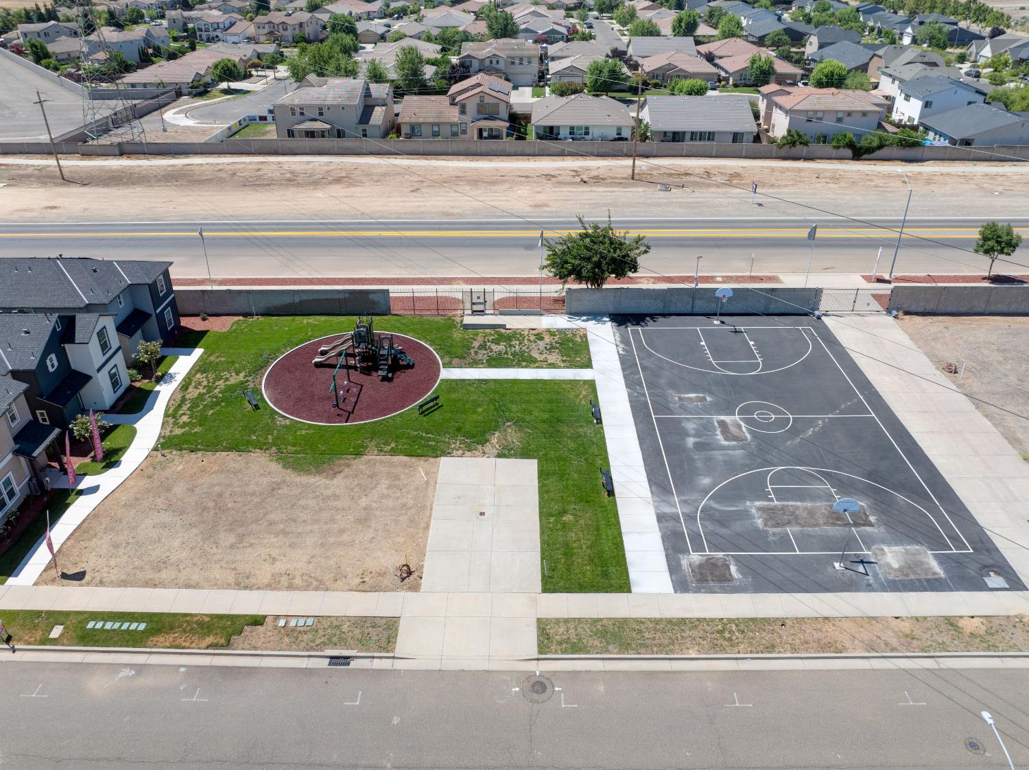 5046 Palisade Ave, Merced, CA 95348