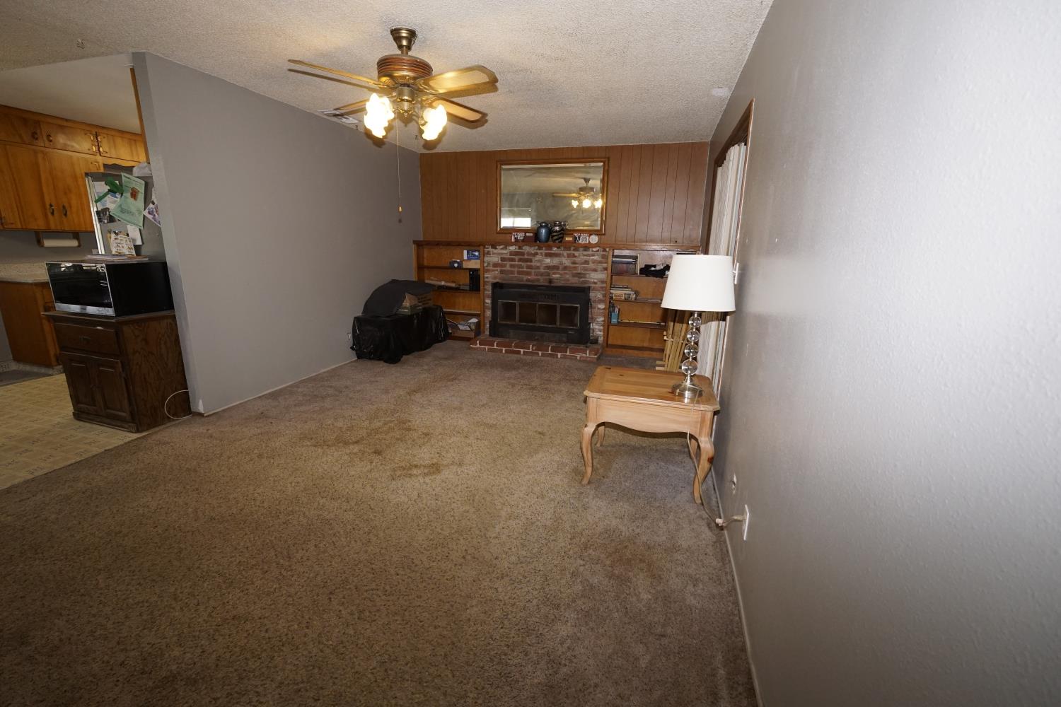 735 765 N Winery Ave, Fresno, CA 93727