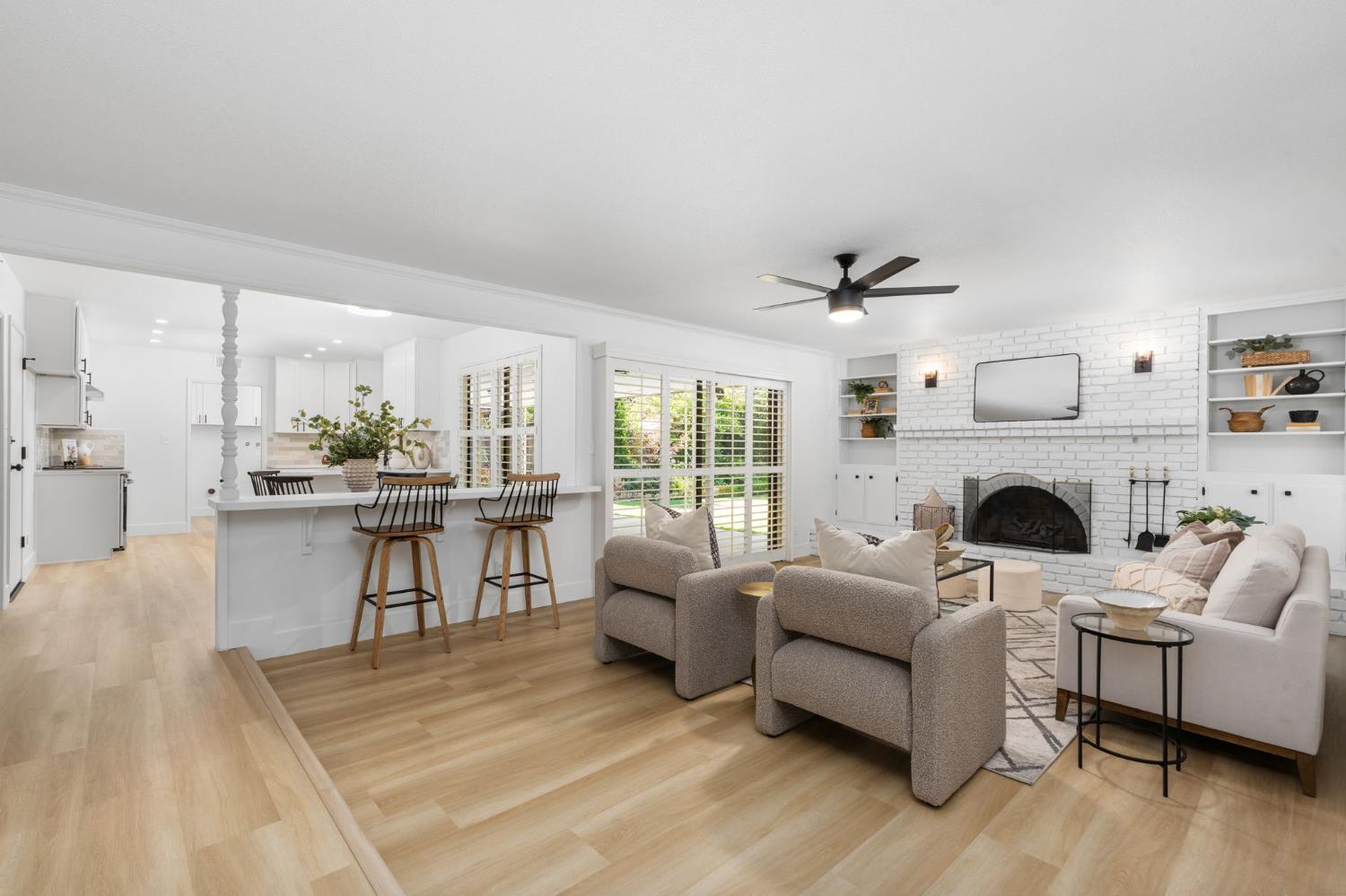 1465 W Magill Ave, Fresno, CA 93711