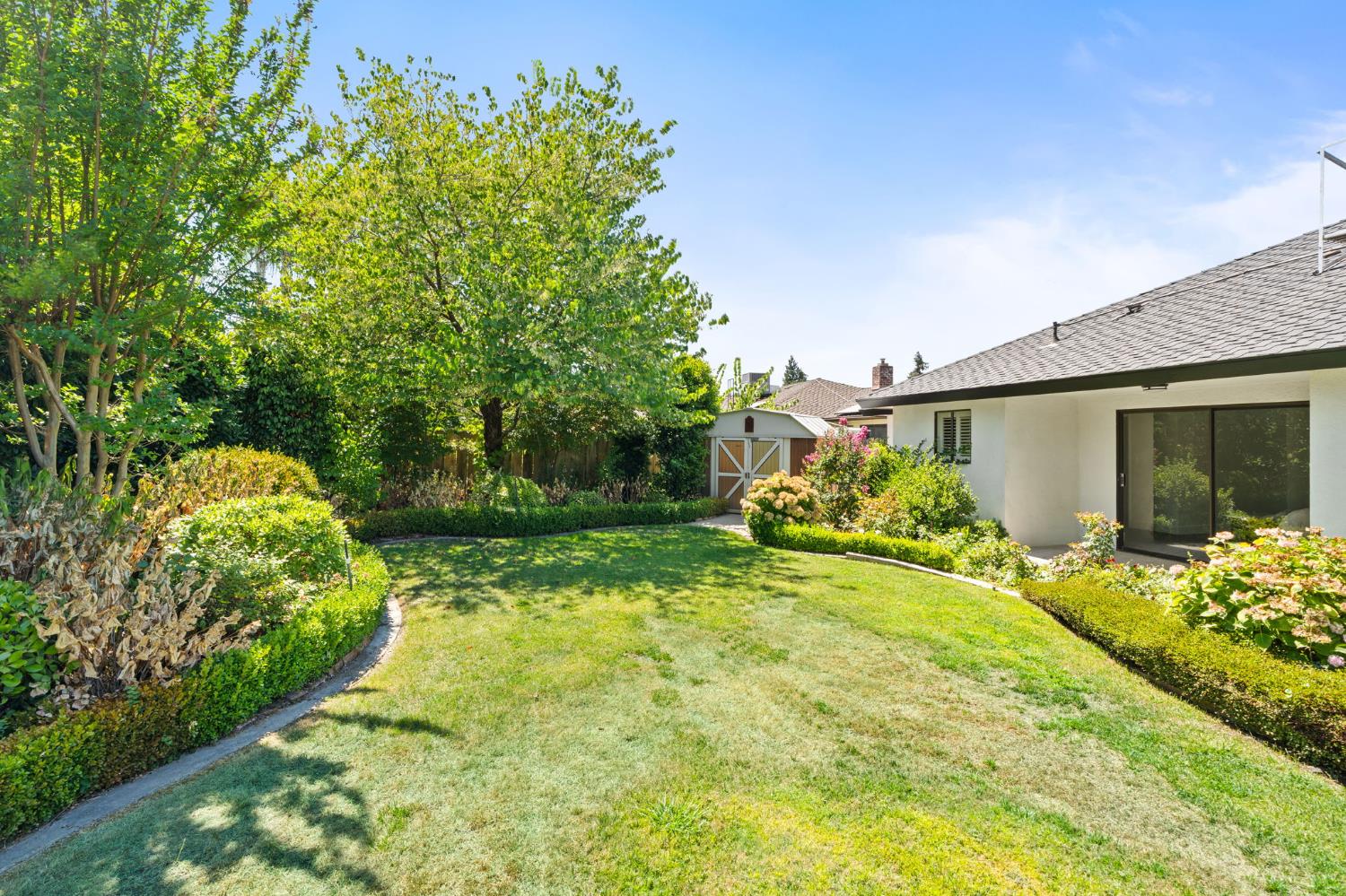 1465 W Magill Ave, Fresno, CA 93711