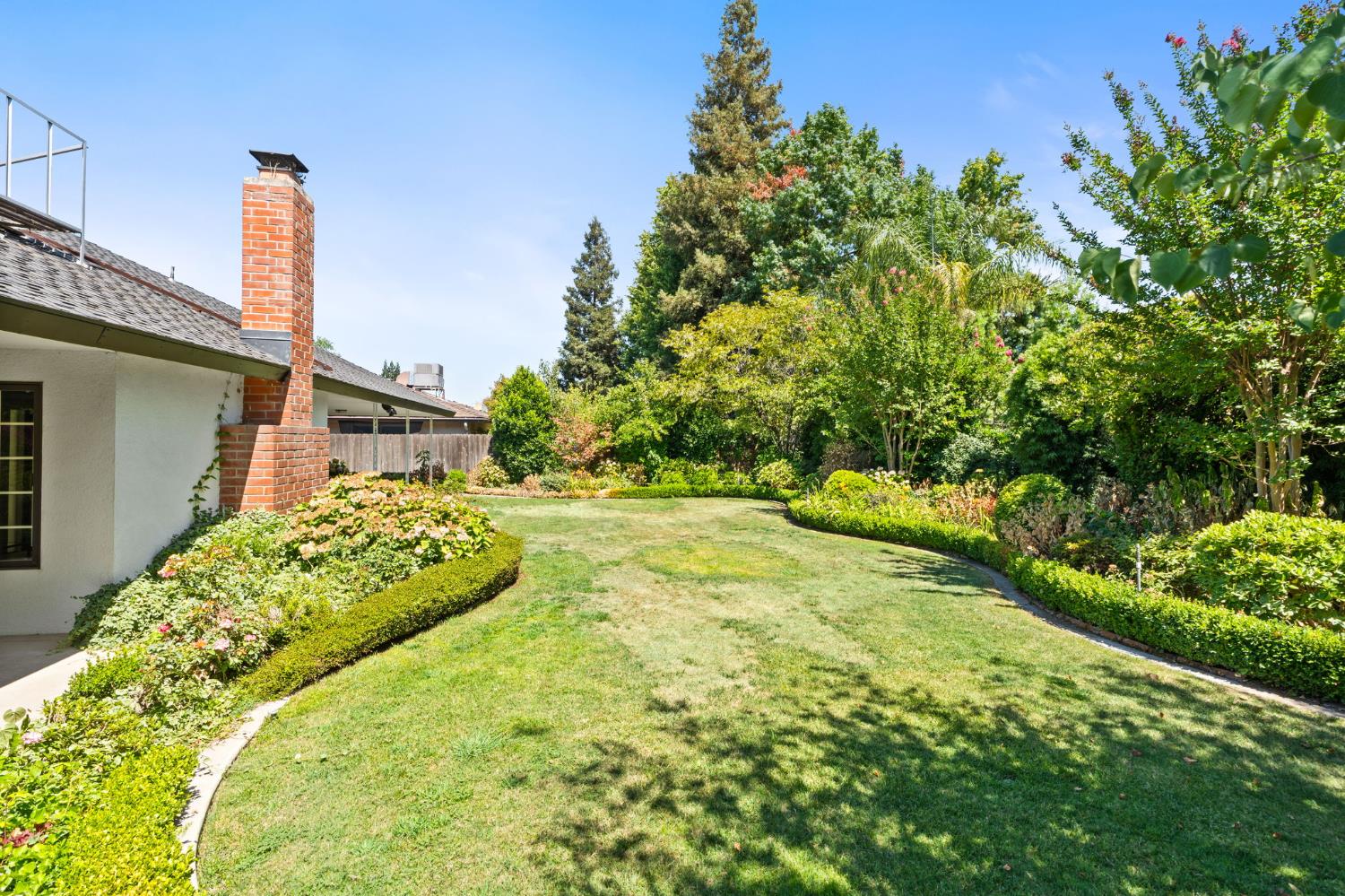 1465 W Magill Ave, Fresno, CA 93711