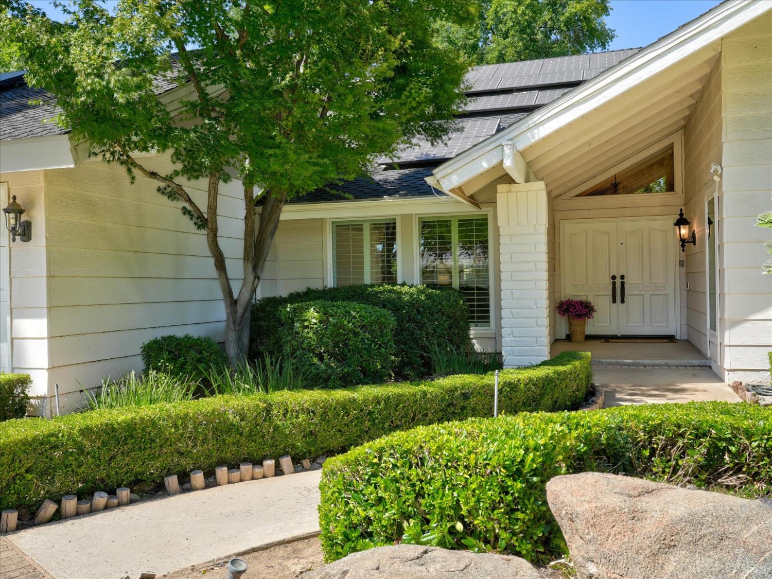 280 E Lisa Ave, Fresno, CA 93720