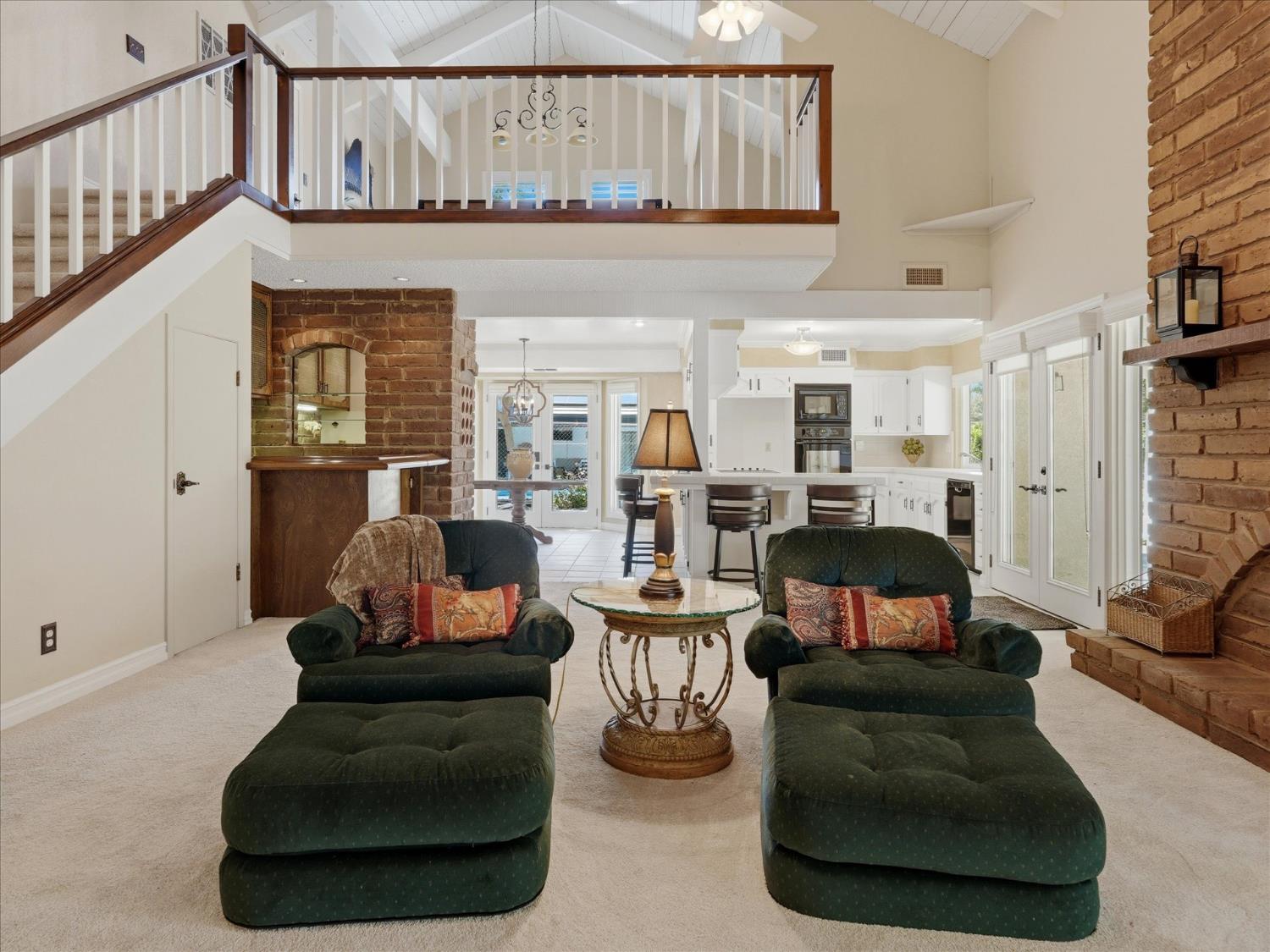 280 E Lisa Ave, Fresno, CA 93720
