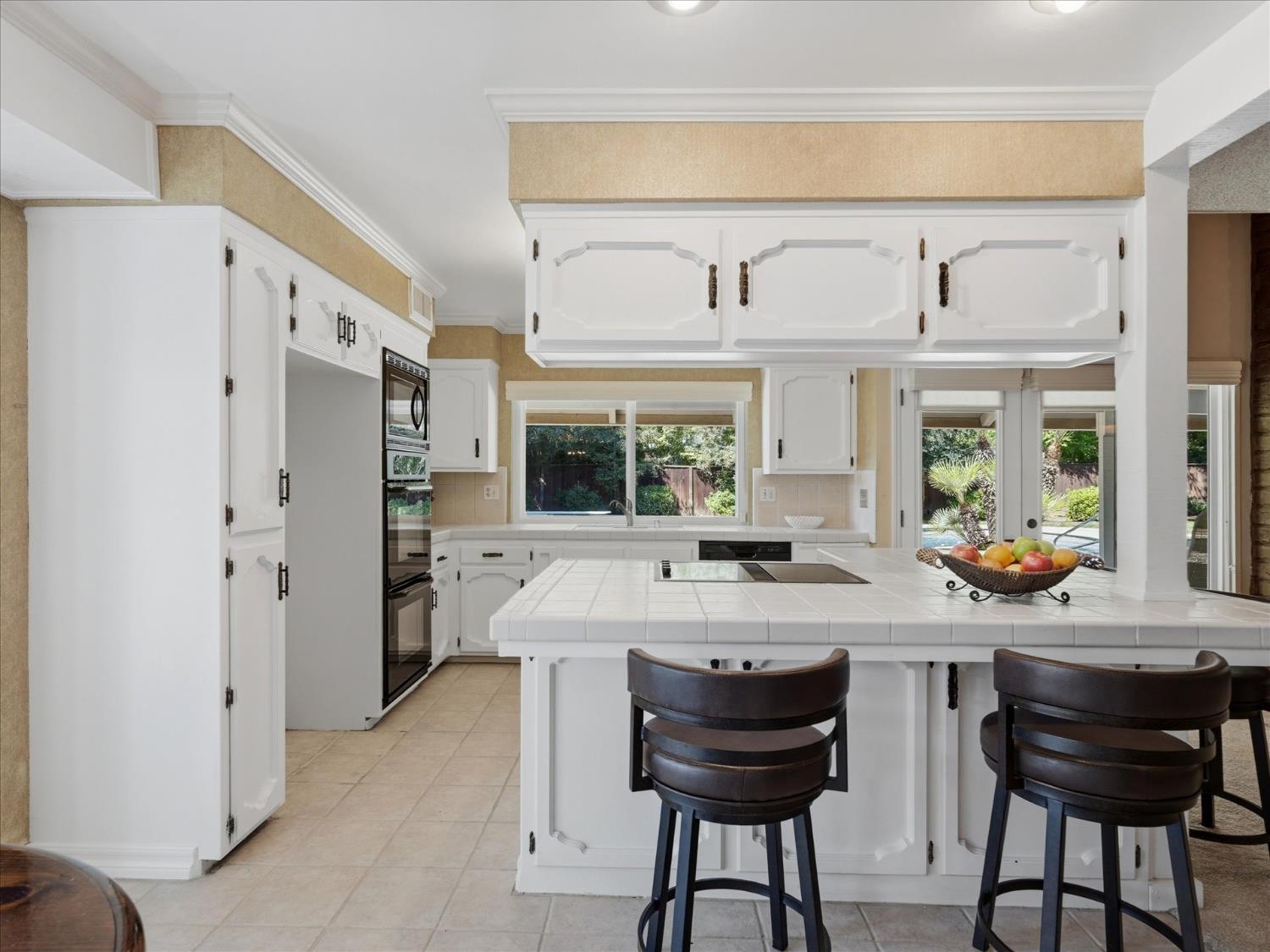 280 E Lisa Ave, Fresno, CA 93720