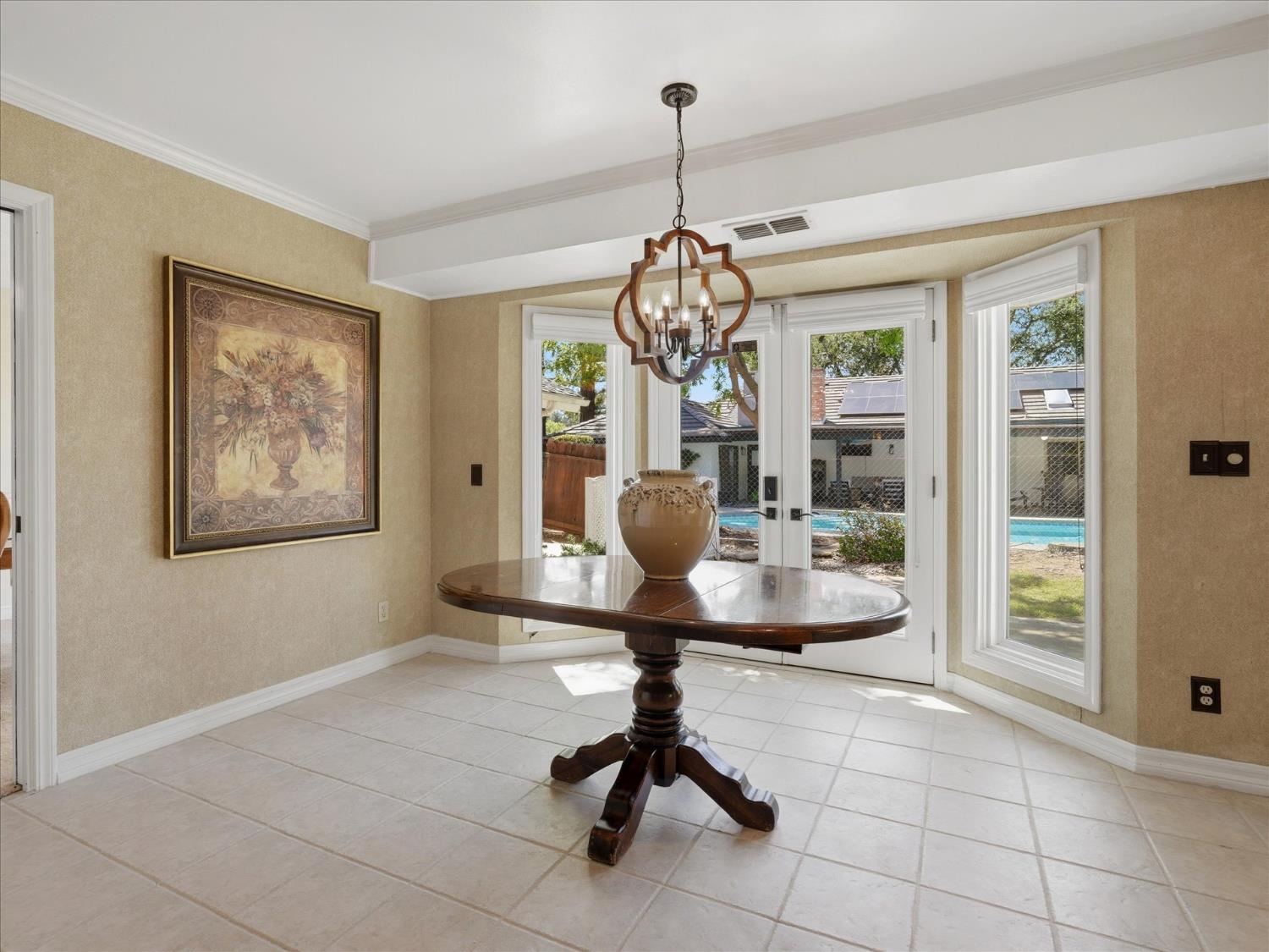 280 E Lisa Ave, Fresno, CA 93720