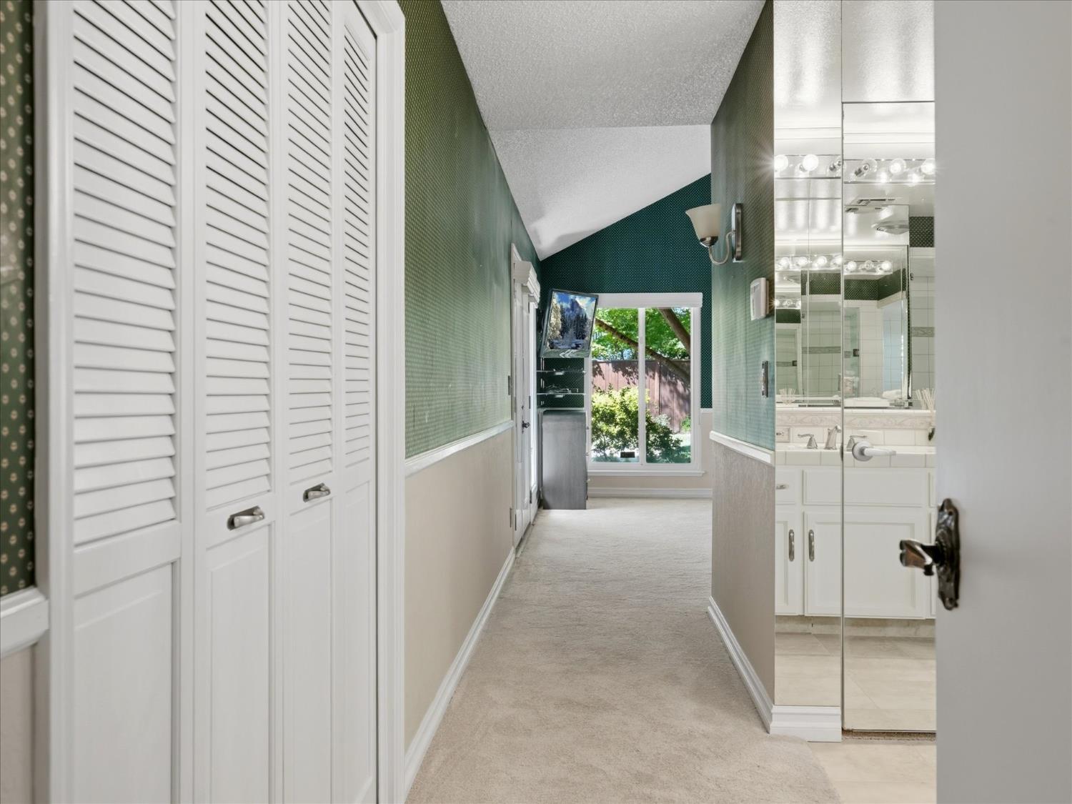 280 E Lisa Ave, Fresno, CA 93720