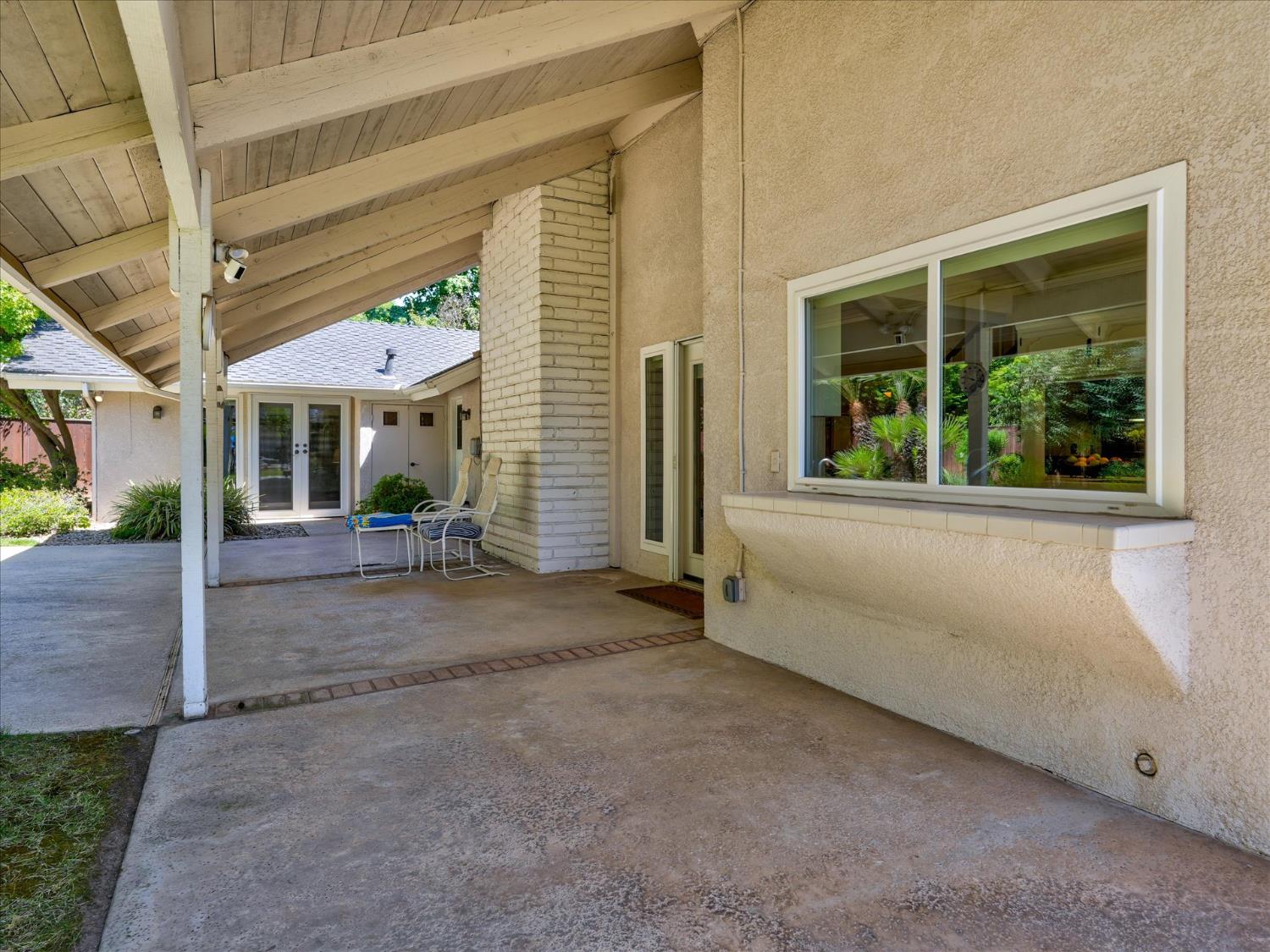 280 E Lisa Ave, Fresno, CA 93720