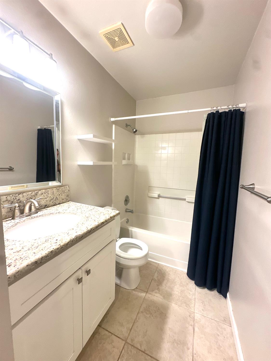 1212 Carson Ave, Clovis, CA 93611