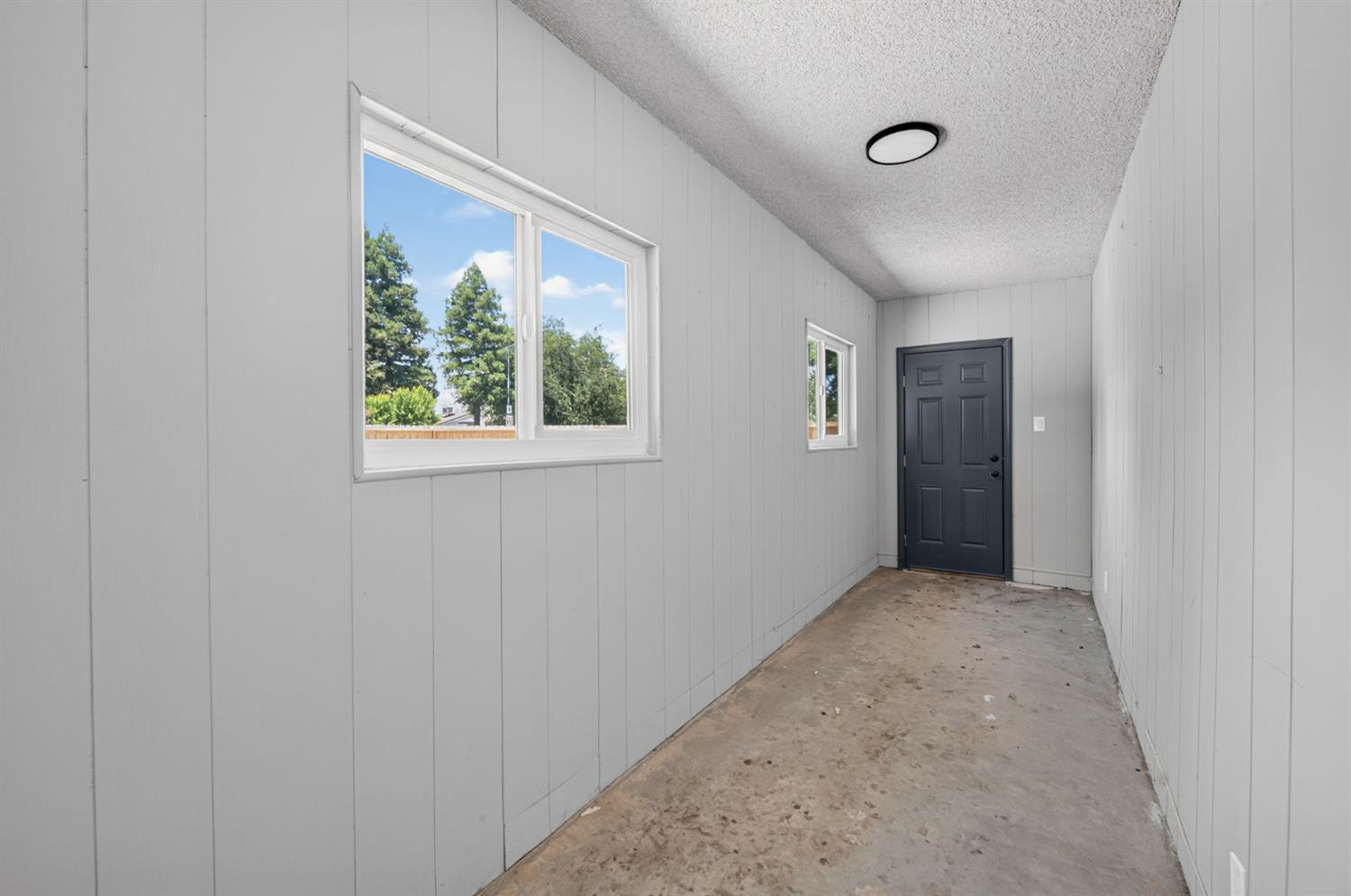 210 N Sunnyside Ave, Clovis, CA 93611