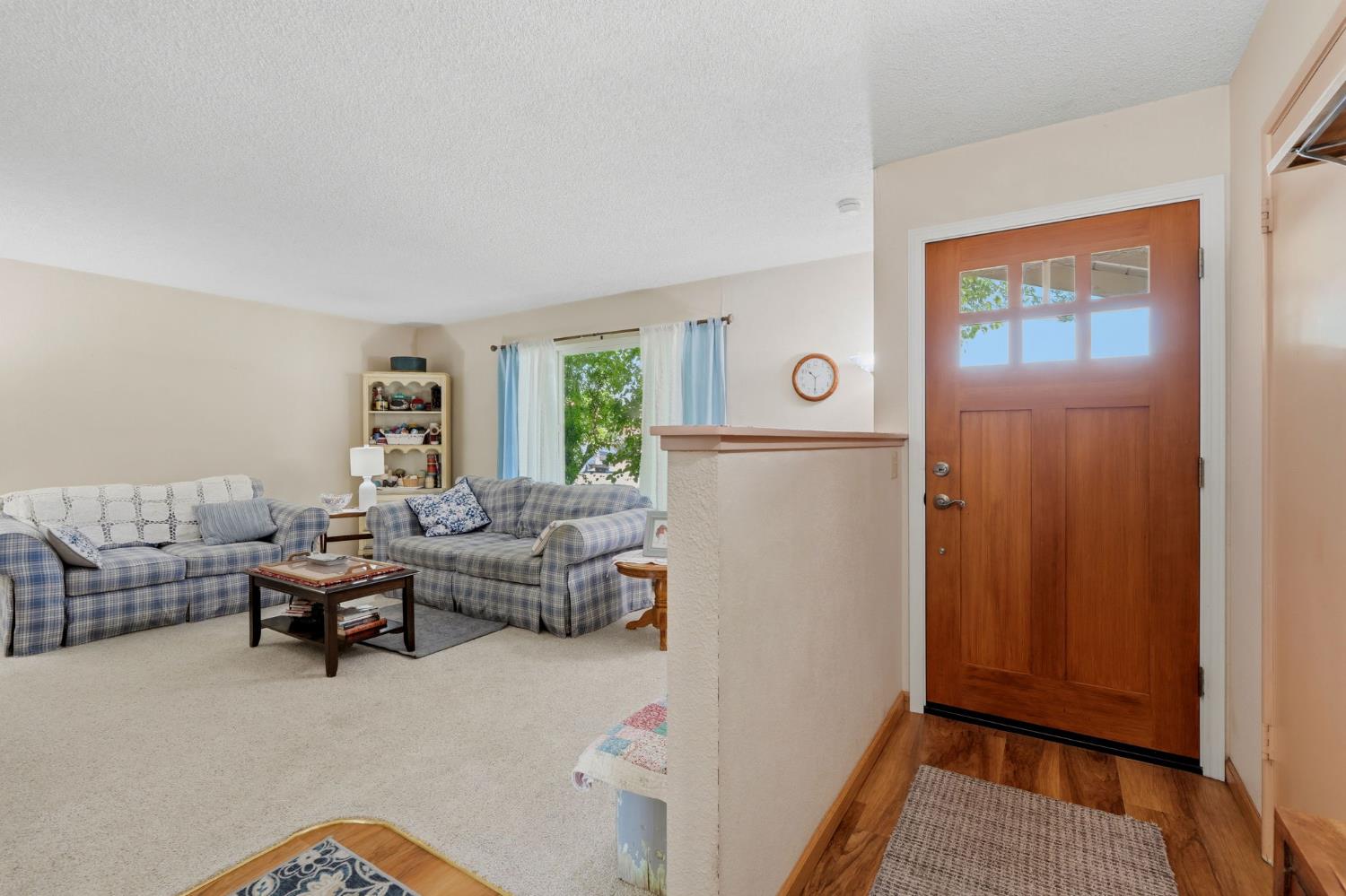 105 S Joaquin St, Coalinga, CA 93210