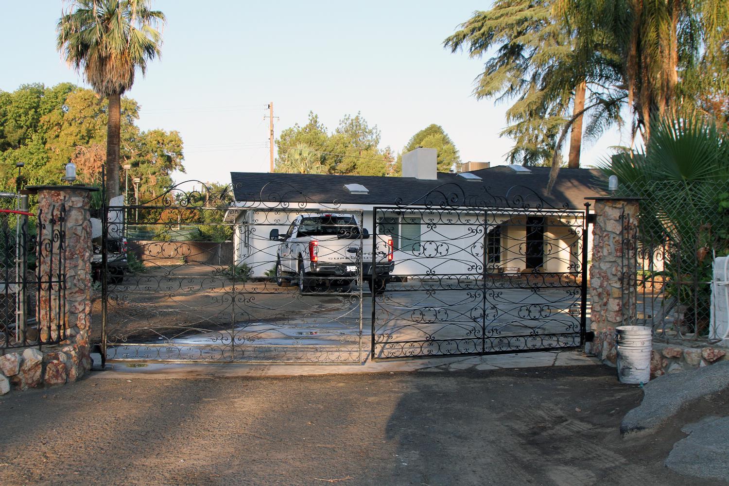 1636 S Clovis Ave, Fresno, CA 93727