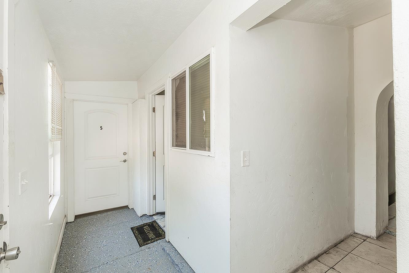 1636 S Clovis Ave, Fresno, CA 93727