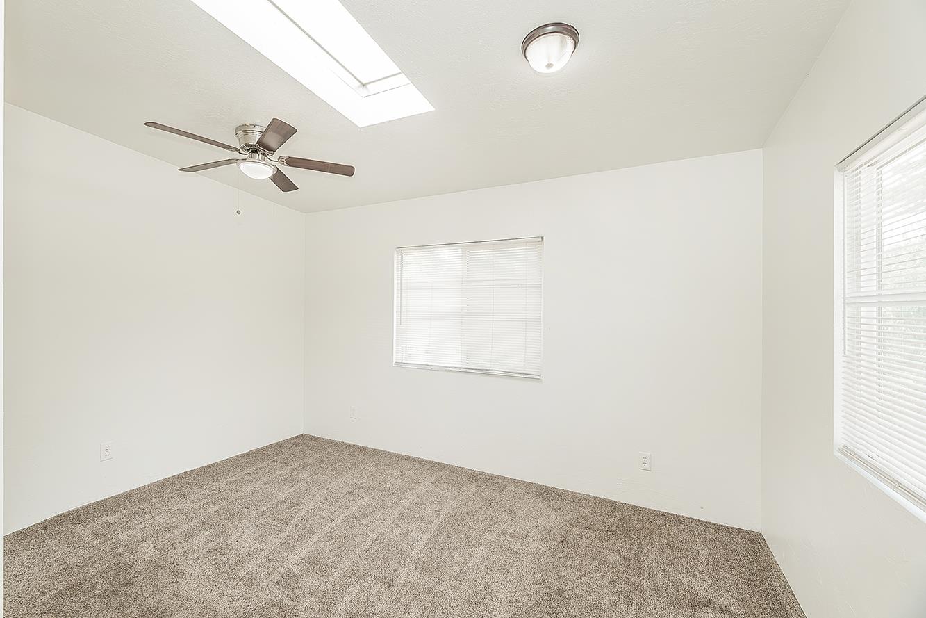 1636 S Clovis Ave, Fresno, CA 93727