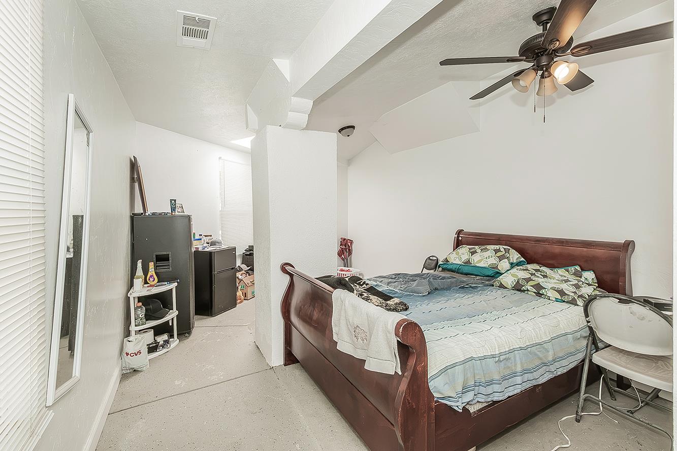 1636 S Clovis Ave, Fresno, CA 93727